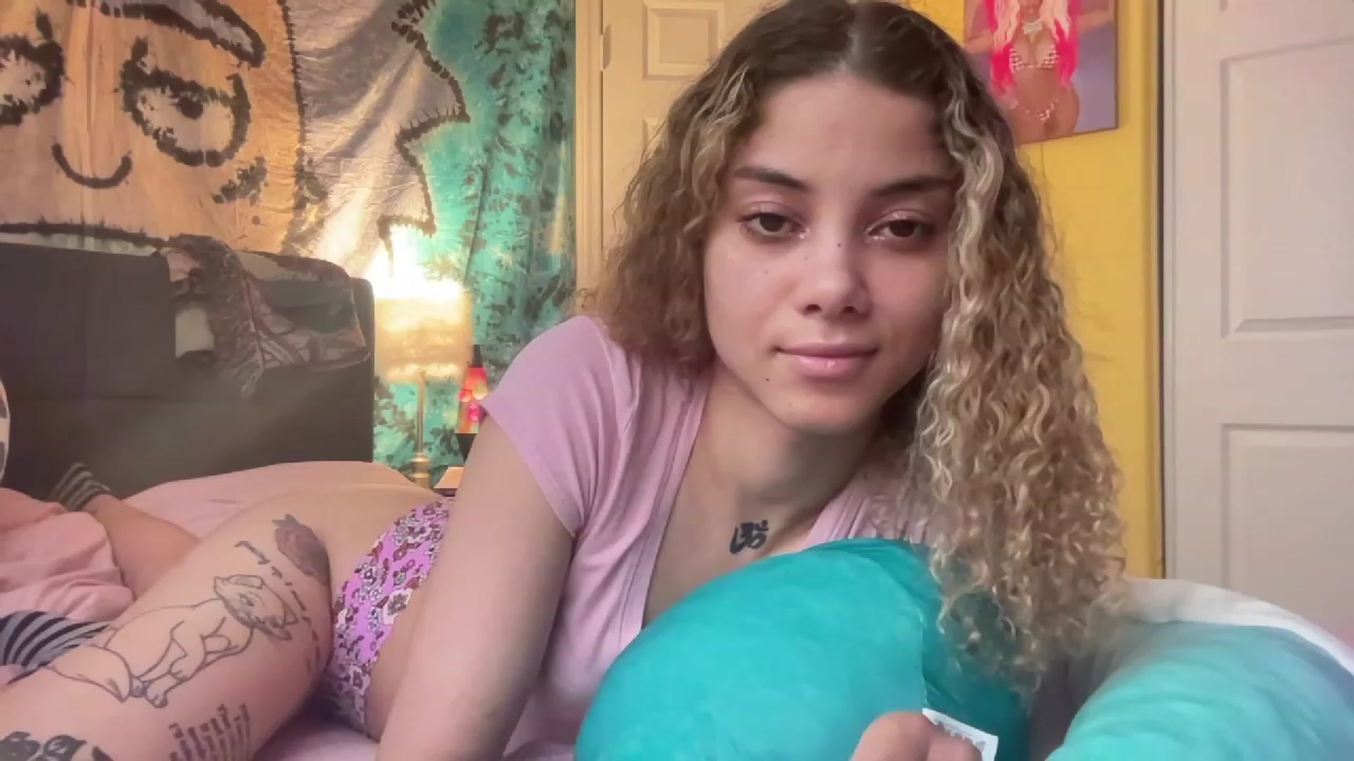 Gallery image thumbnail from NakedSwan's myfreecams stream on, 03/30/2023, 14:19 image 9 of 20