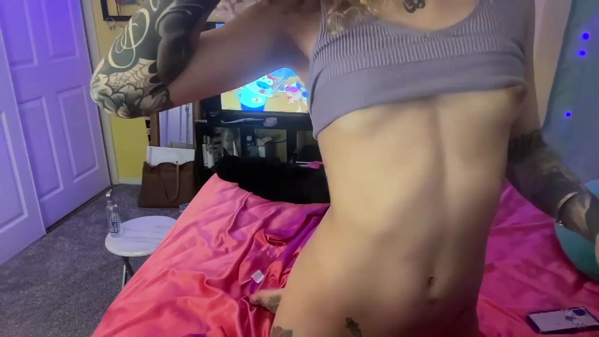 Gallery image thumbnail from NakedSwan's myfreecams stream on, 04/05/2023, 07:05 image 4 of 20
