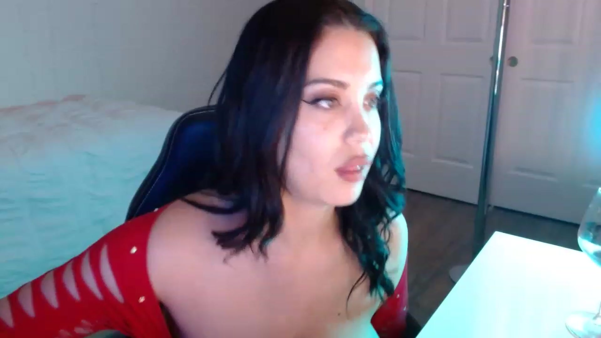 Gallery image thumbnail from NalaFalon's myfreecams stream on, 11/19/2022, 02:07 image 10 of 20
