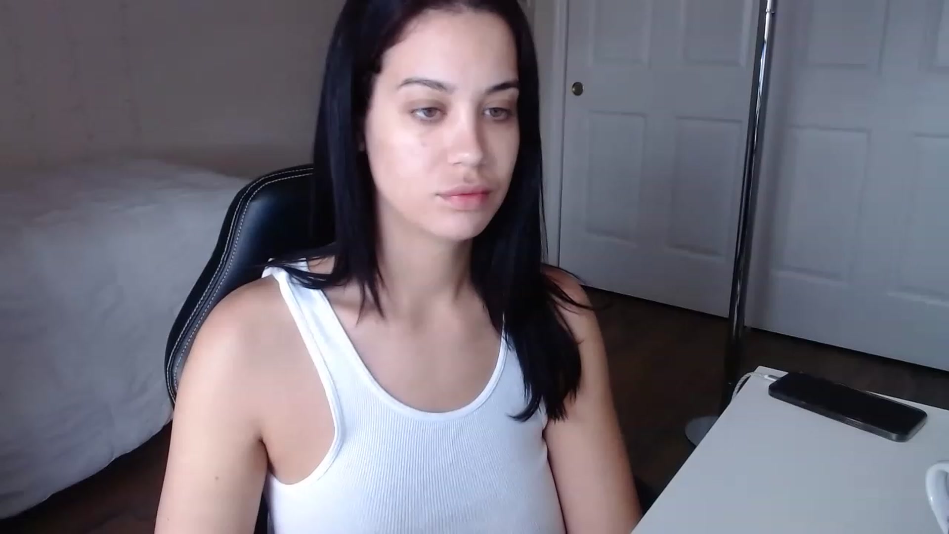 Gallery image thumbnail from NalaFalon's myfreecams stream on, 11/22/2022, 14:36 image 17 of 20