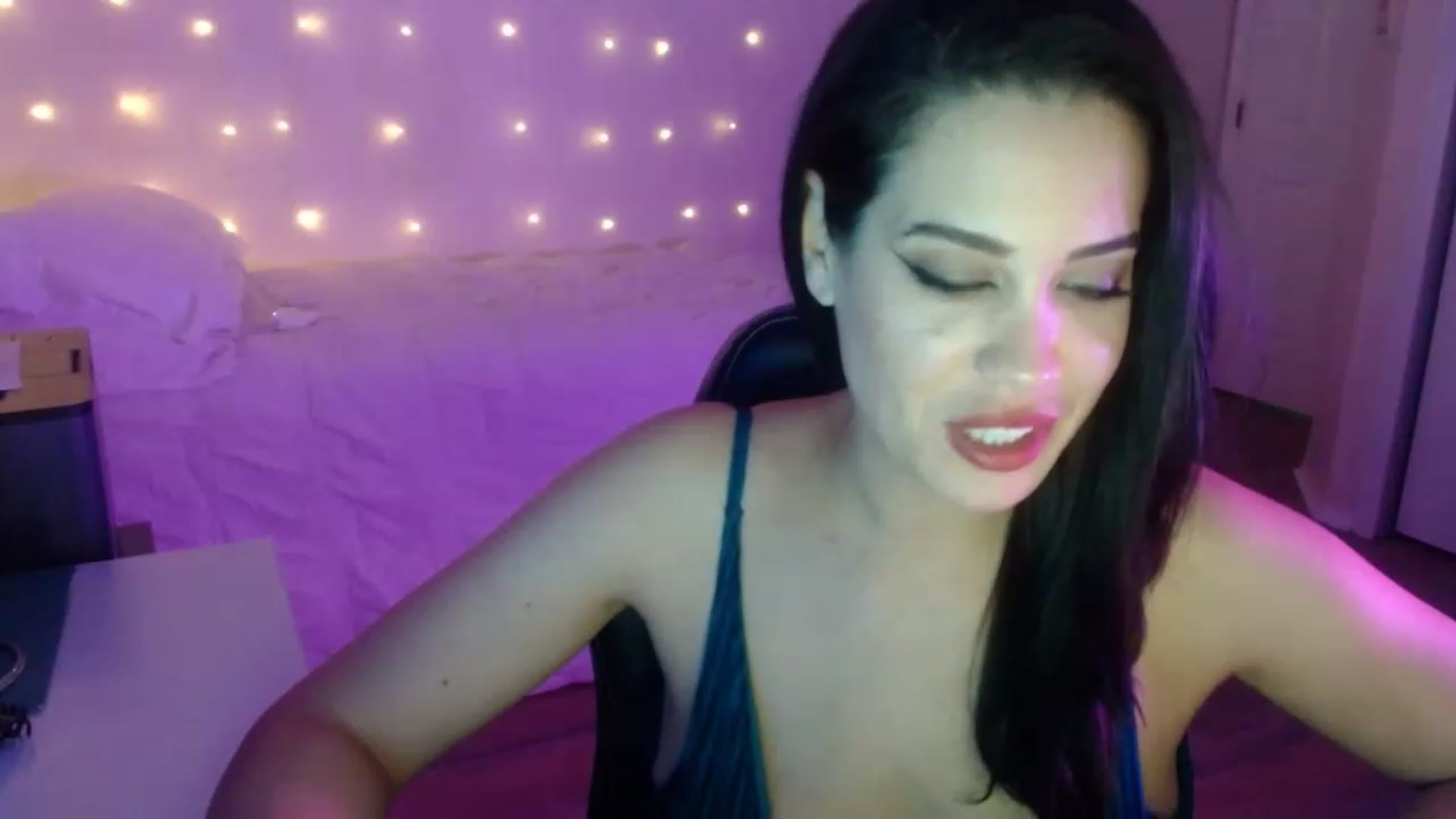 Gallery image thumbnail from NalaFalon's myfreecams stream on, 12/01/2022, 08:04 image 14 of 20