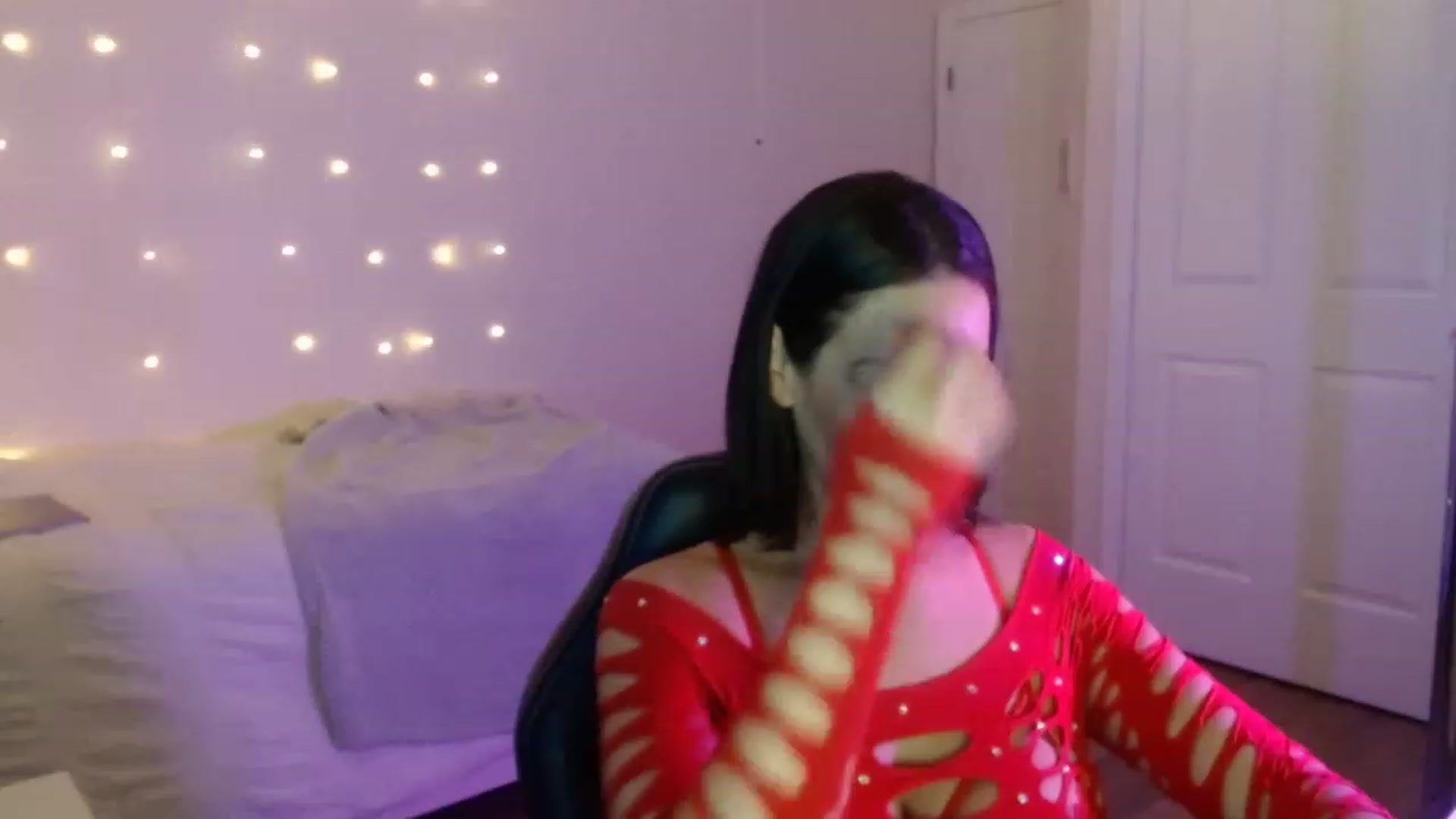 Gallery image thumbnail from NalaFalon's myfreecams stream on, 12/03/2022, 24:48 image 19 of 20