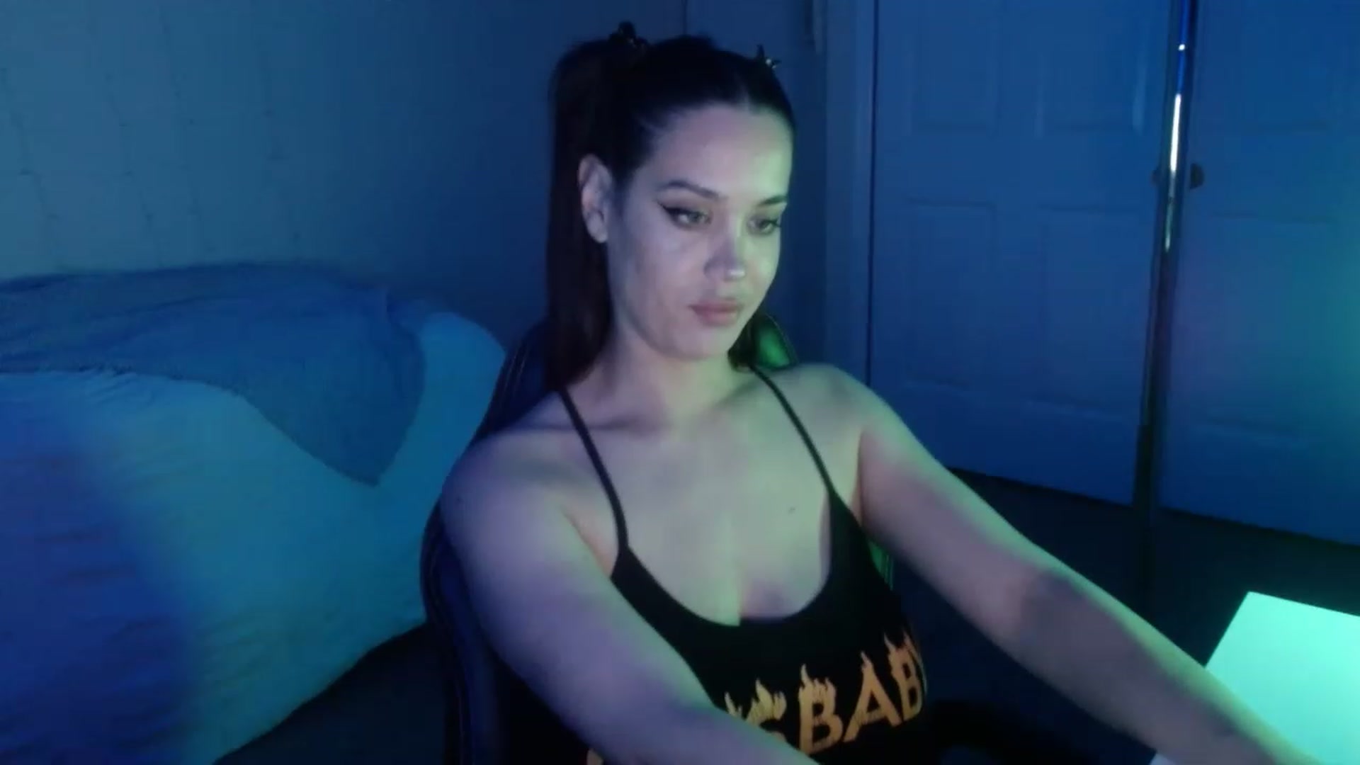 Gallery image thumbnail from NalaFalon's myfreecams stream on, 12/07/2022, 01:55 image 18 of 20