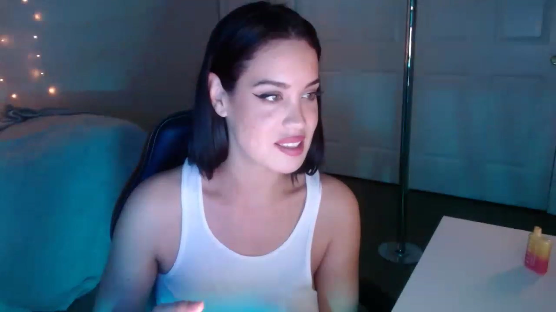 Gallery image thumbnail from NalaFalon's myfreecams stream on, 12/09/2022, 01:55 image 19 of 20