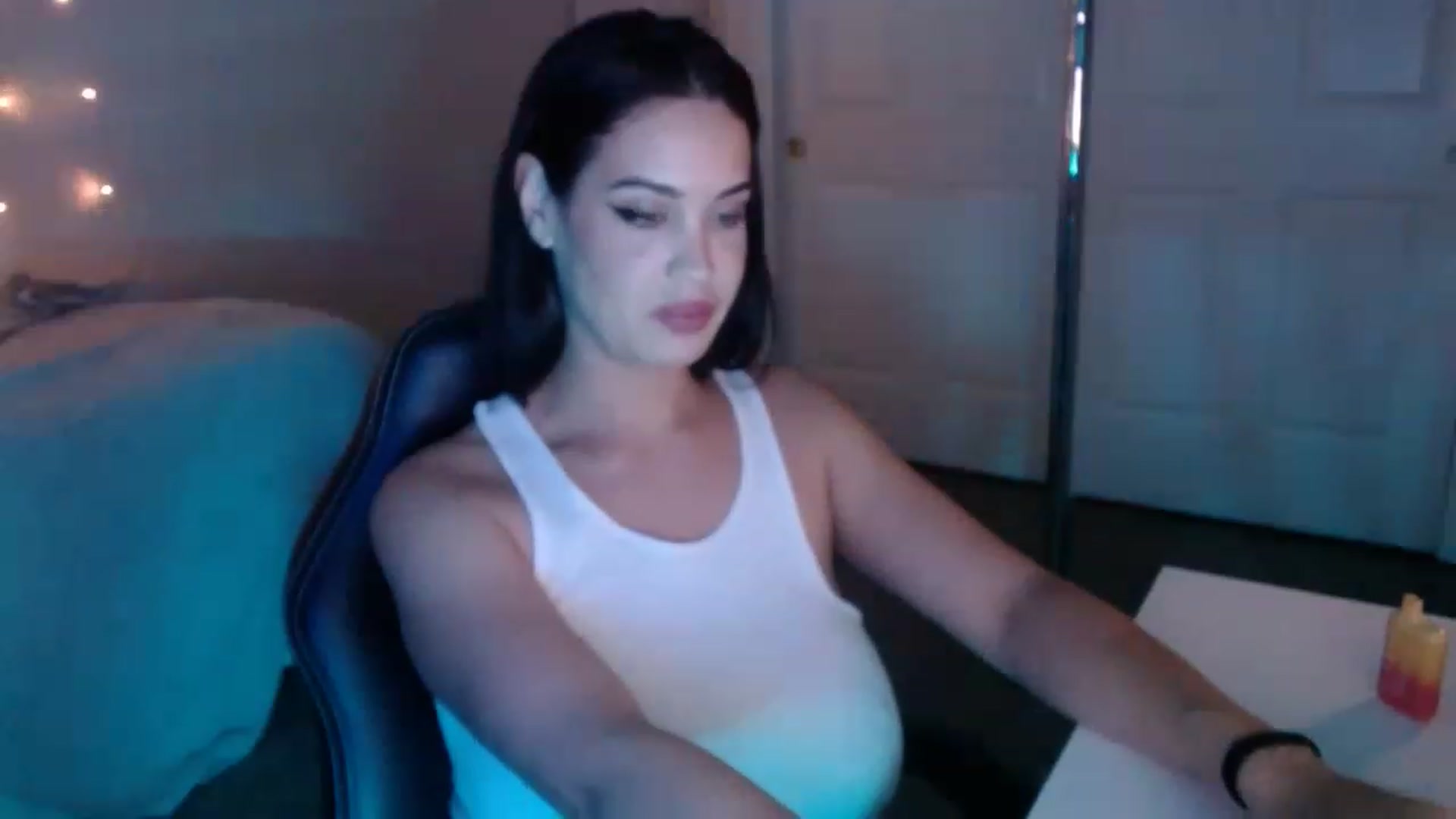 Gallery image thumbnail from NalaFalon's myfreecams stream on, 12/09/2022, 01:55 image 18 of 20