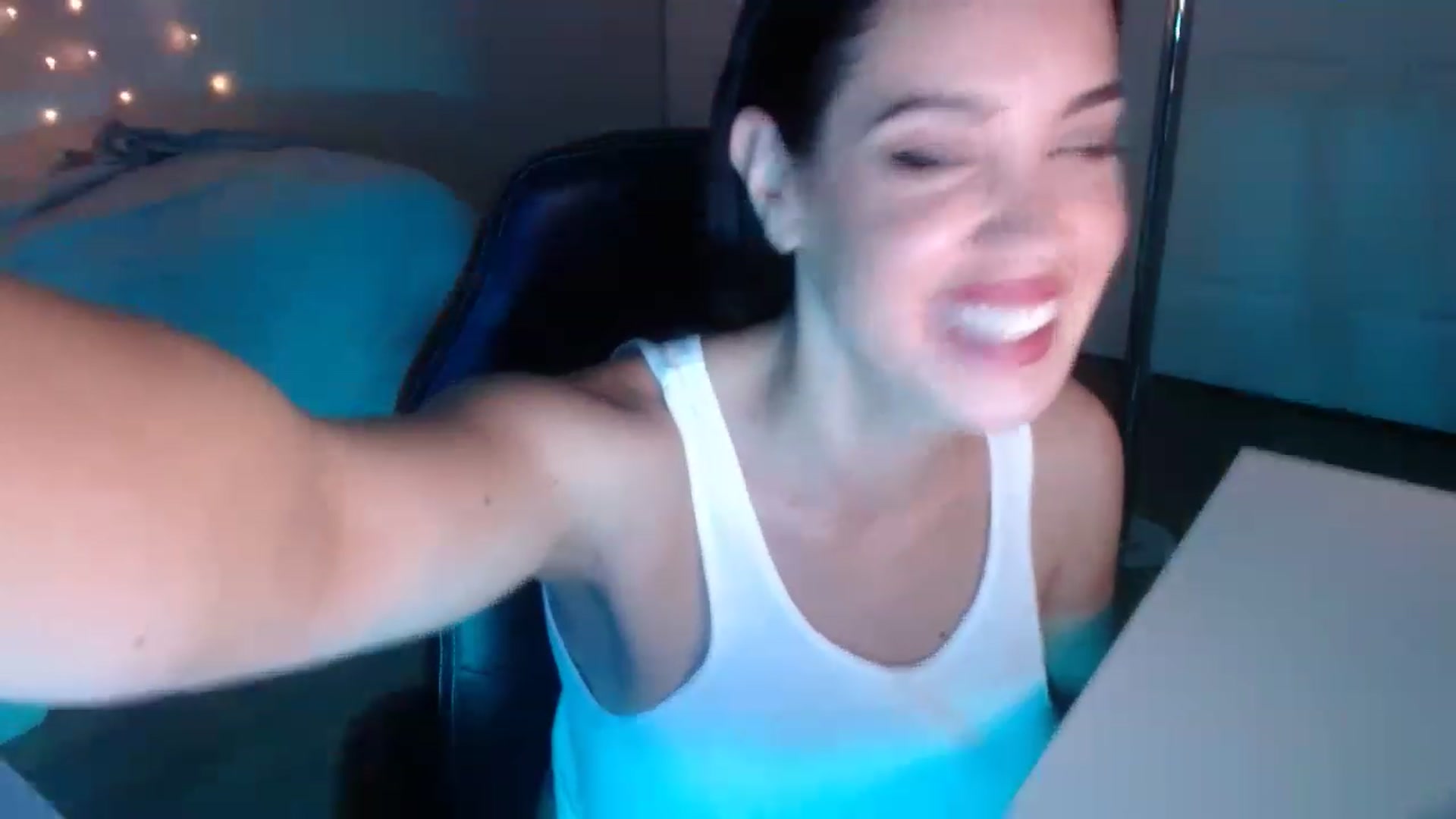Gallery image thumbnail from NalaFalon's myfreecams stream on, 12/09/2022, 01:55 image 16 of 20