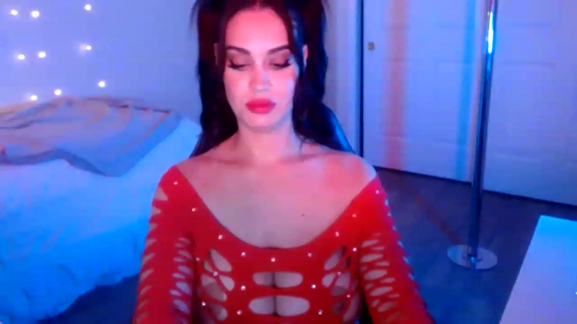 Gallery image thumbnail from NalaFalon's myfreecams stream on, 12/18/2022, 24:30 image 14 of 20