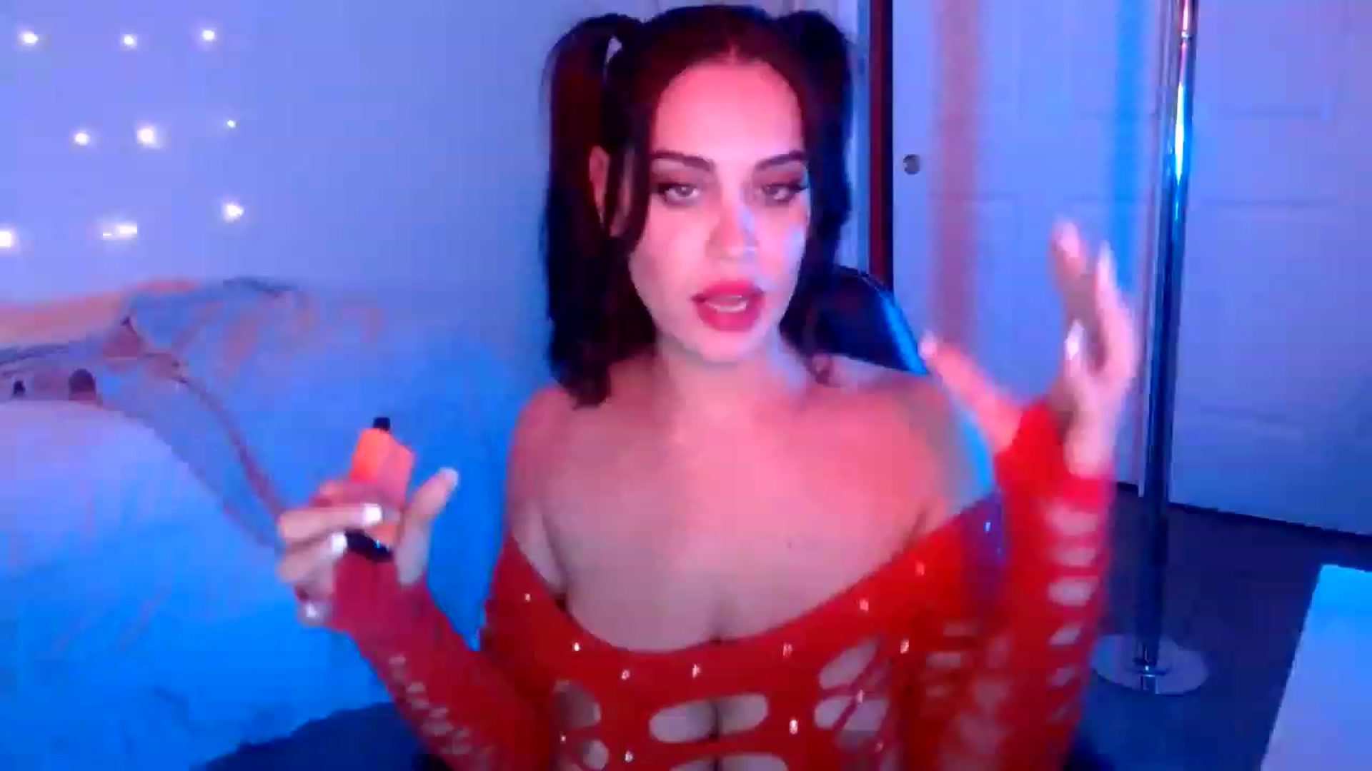 Gallery image thumbnail from NalaFalon's myfreecams stream on, 12/18/2022, 01:38 image 6 of 20