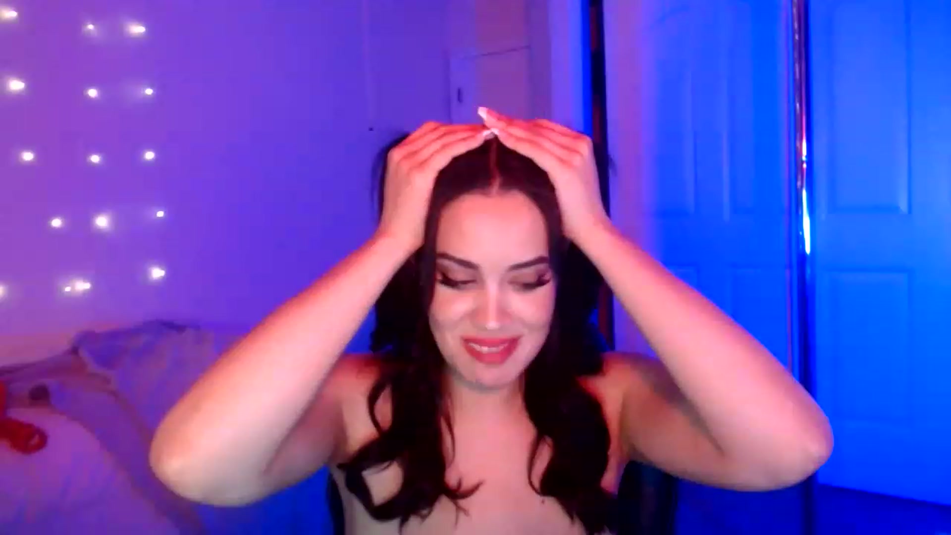 Gallery image thumbnail from NalaFalon's myfreecams stream on, 12/18/2022, 01:38 image 13 of 20