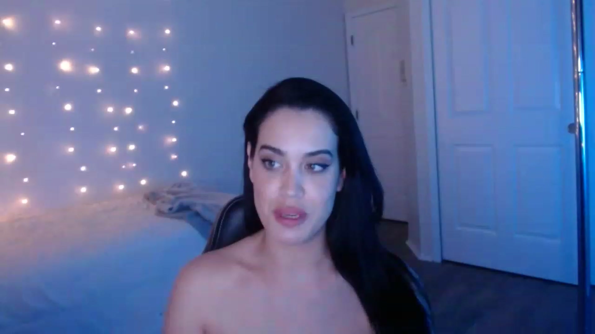 Gallery image thumbnail from NalaFalon's myfreecams stream on, 12/27/2022, 22:57 image 19 of 20
