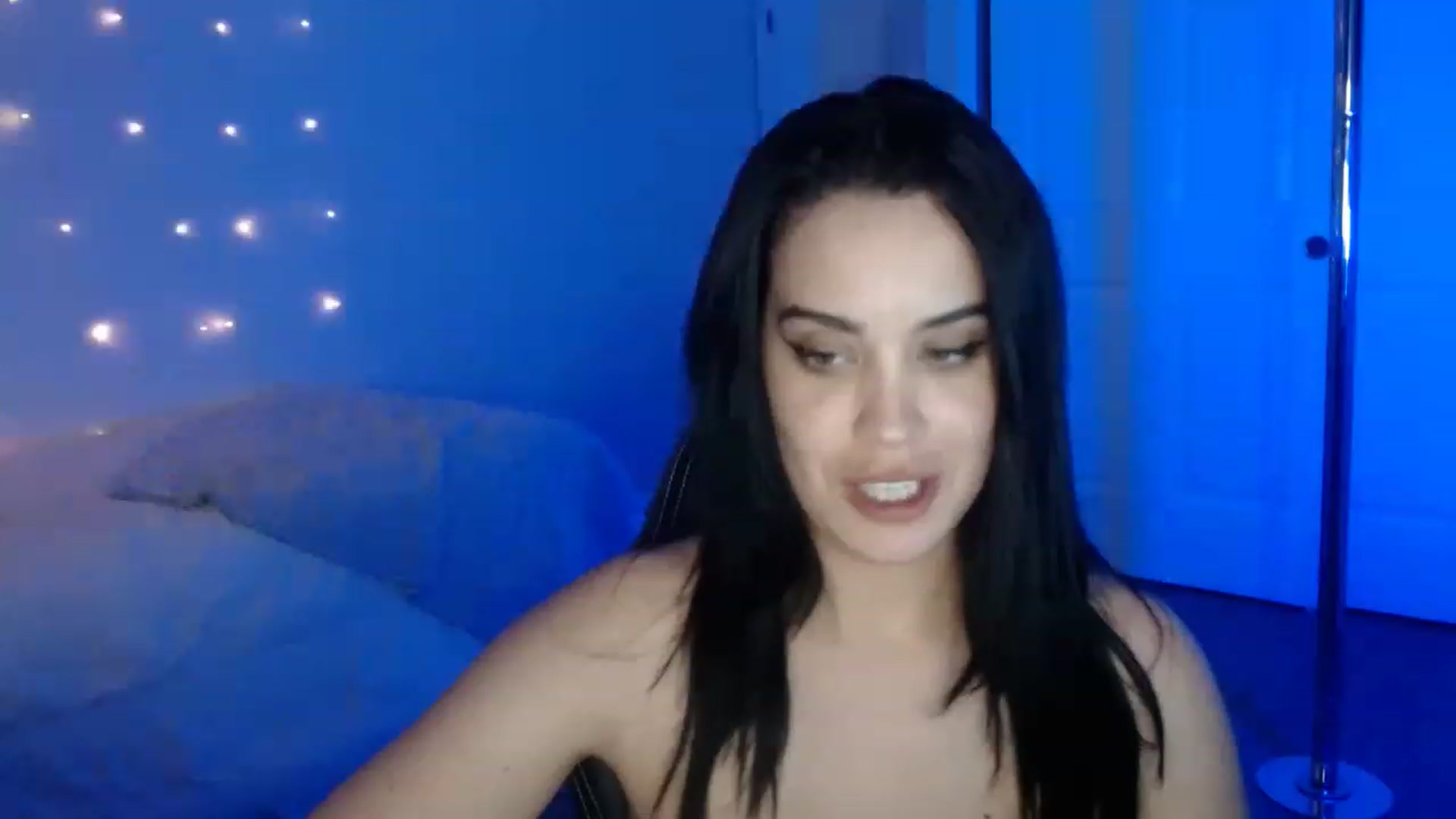 Gallery image thumbnail from NalaFalon's myfreecams stream on, 12/30/2022, 03:30 image 3 of 20