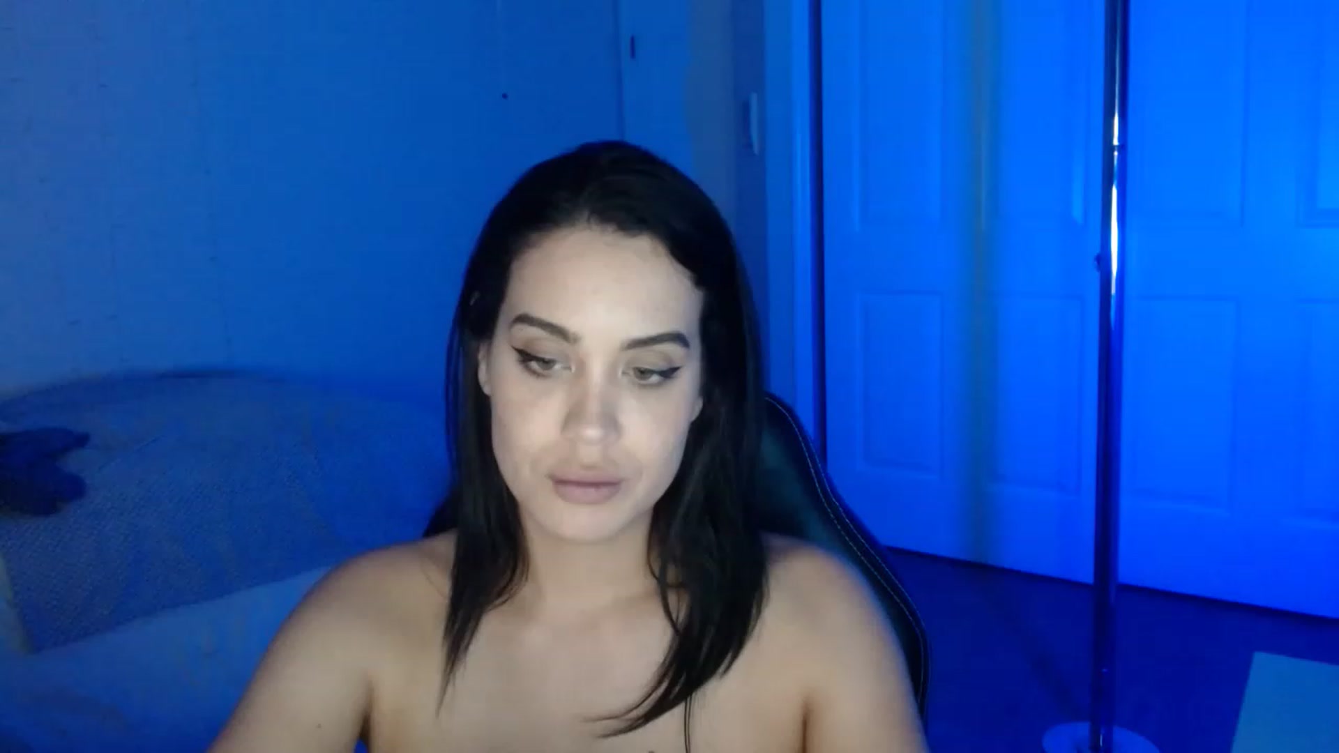Gallery image thumbnail from NalaFalon's myfreecams stream on, 12/31/2022, 24:04 image 19 of 20