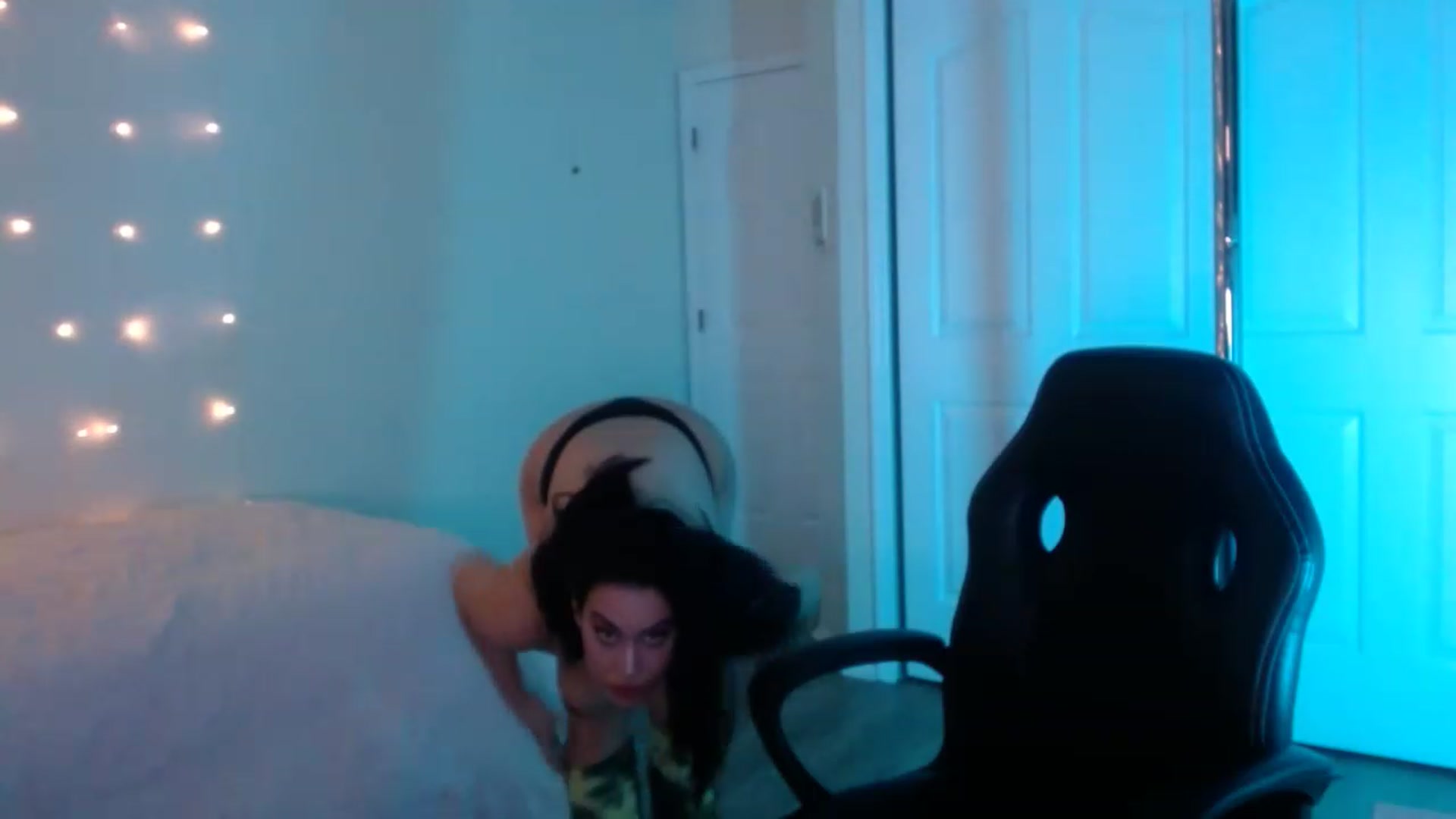 Gallery image thumbnail from NalaFalon's myfreecams stream on, 01/05/2023, 23:10 image 9 of 20