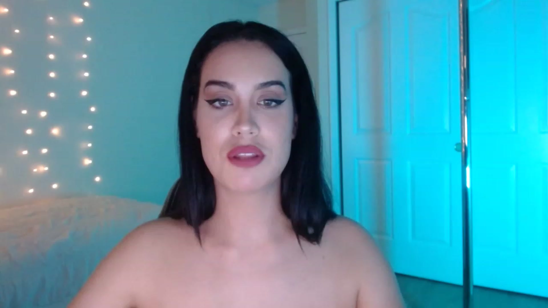 Gallery image thumbnail from NalaFalon's myfreecams stream on, 01/05/2023, 23:10 image 18 of 20