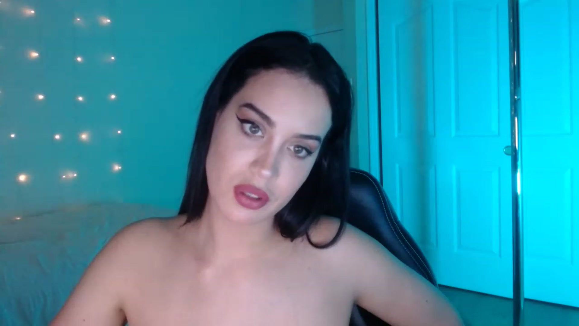 Gallery image thumbnail from NalaFalon's myfreecams stream on, 01/05/2023, 23:10 image 15 of 20