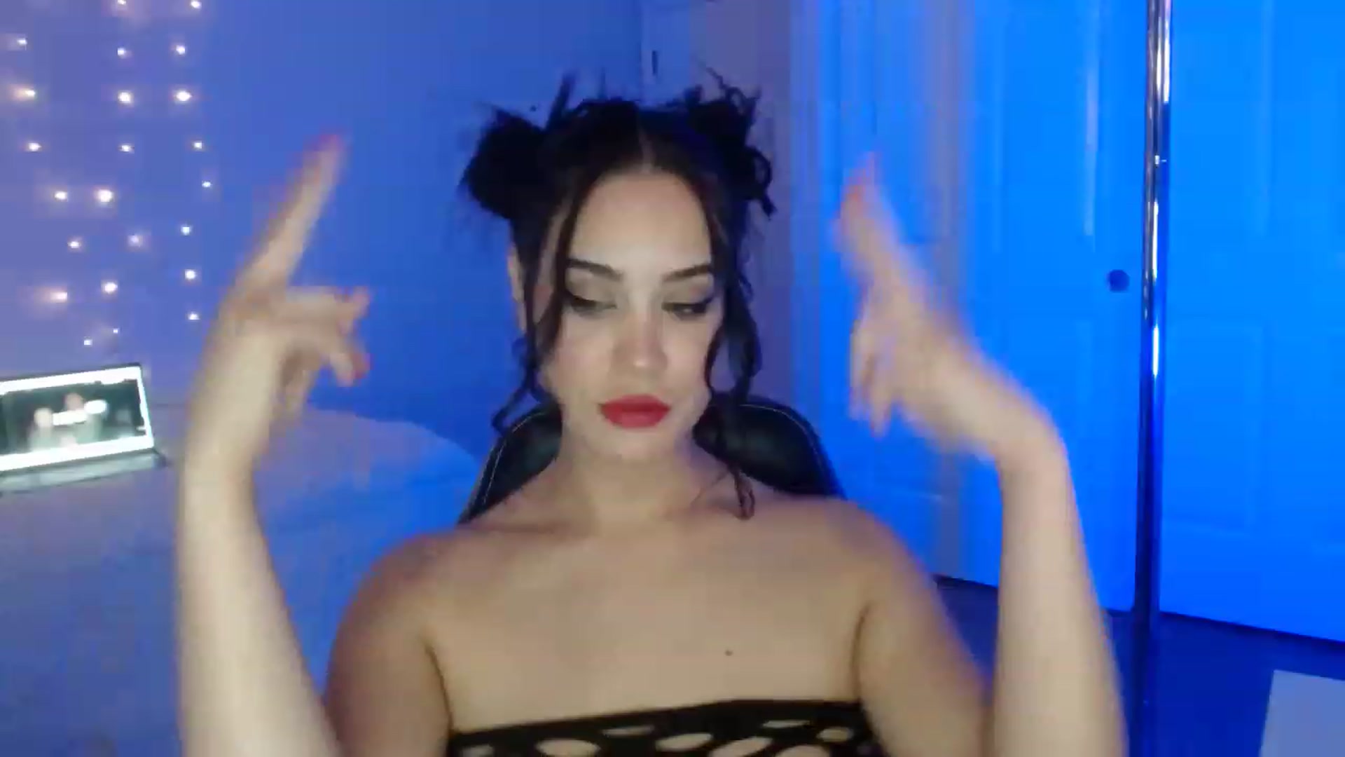 Gallery image thumbnail from NalaFalon's myfreecams stream on, 01/10/2023, 01:26 image 2 of 20