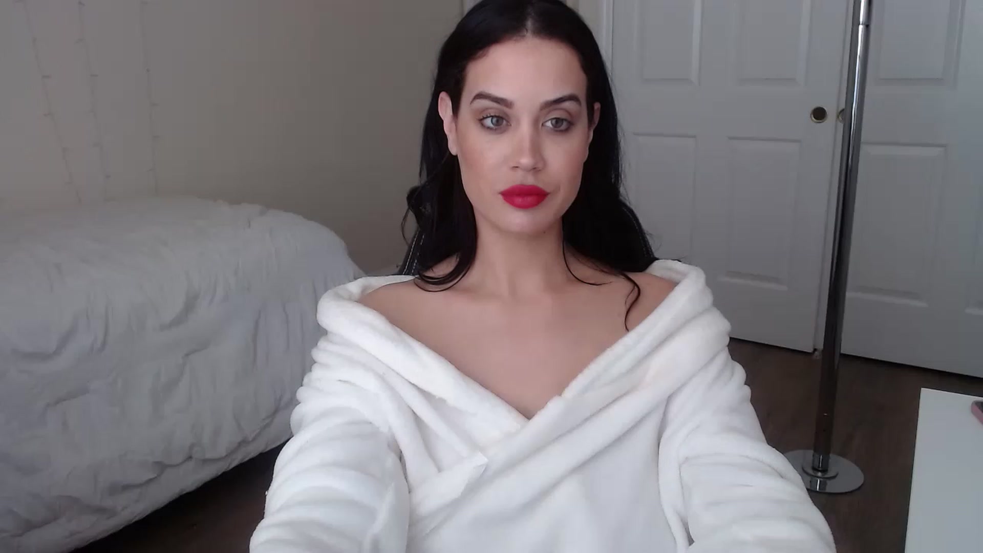 Gallery image thumbnail from NalaFalon's myfreecams stream on, 01/13/2023, 16:24 image 2 of 20