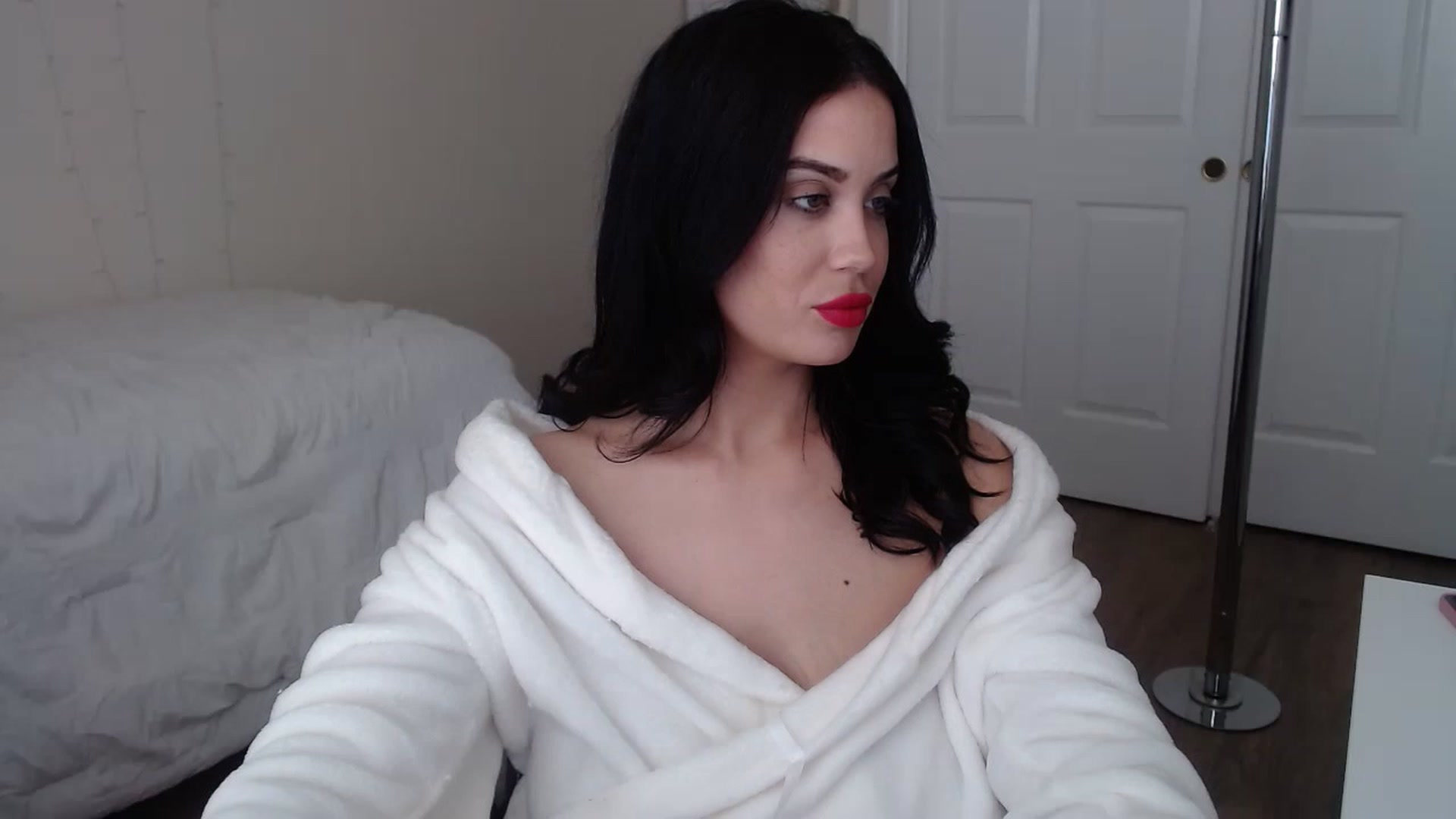Gallery image thumbnail from NalaFalon's myfreecams stream on, 01/13/2023, 16:24 image 4 of 20