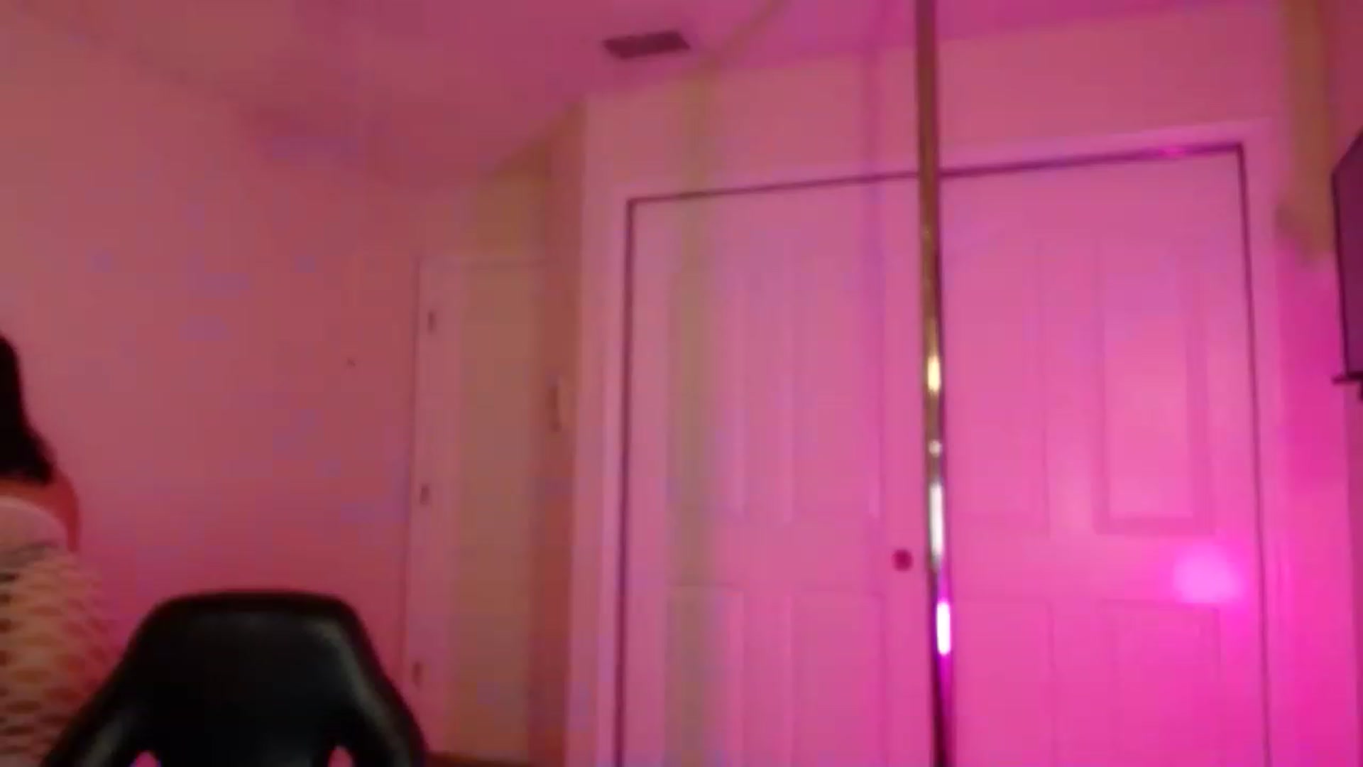Gallery image thumbnail from NalaFalon's myfreecams stream on, 01/18/2023, 02:29 image 11 of 20