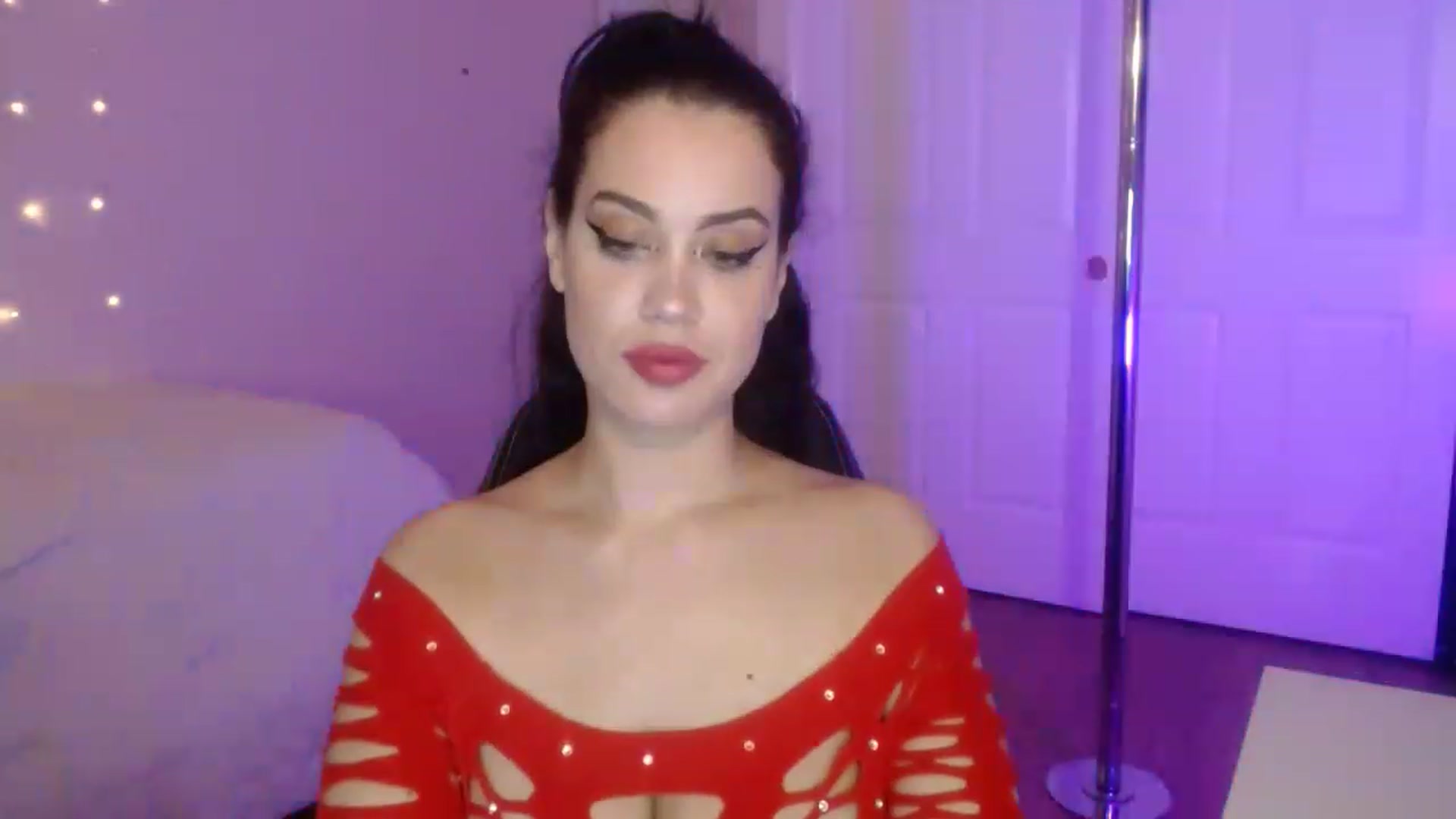 Gallery image thumbnail from NalaFalon's myfreecams stream on, 01/19/2023, 01:55 image 15 of 20