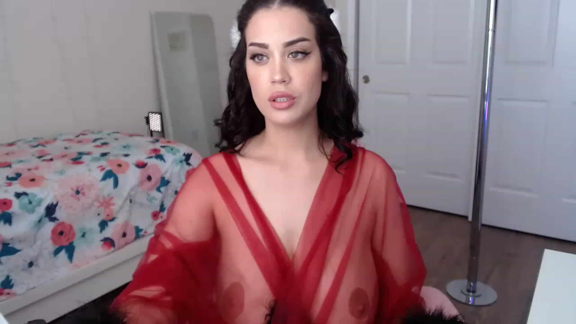 Gallery image thumbnail from NalaFalon's myfreecams stream on, 03/18/2023, 18:14 image 19 of 20