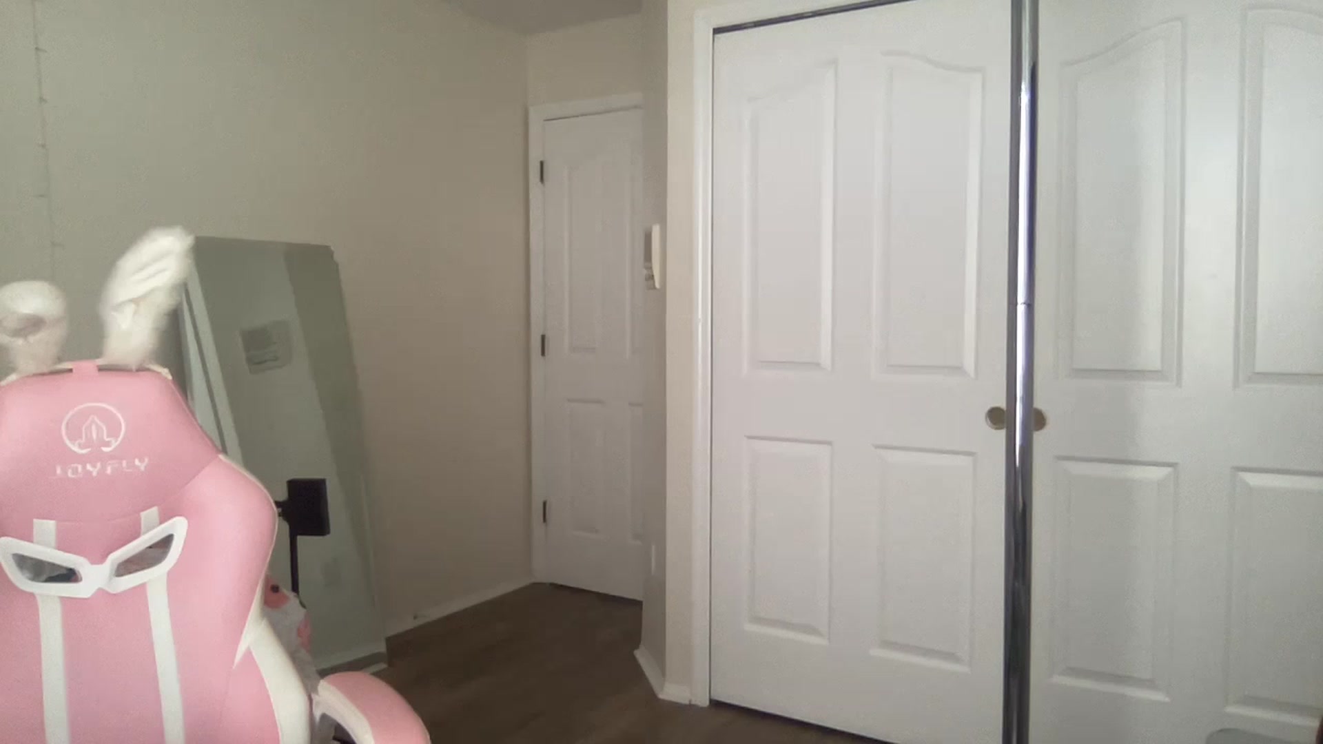 Gallery image thumbnail from NalaFalon's myfreecams stream on, 05/22/2023, 15:28 image 18 of 20