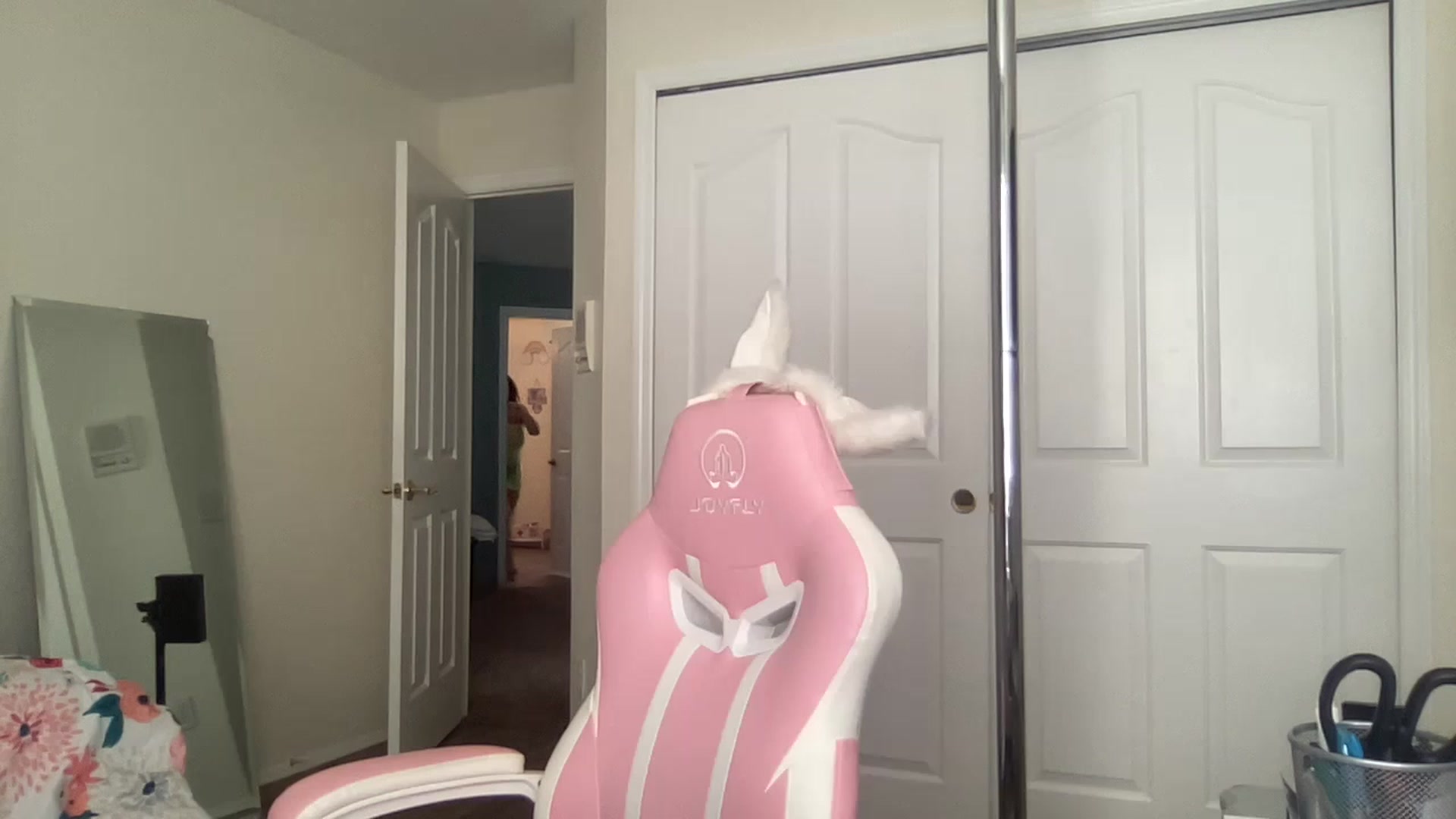 Gallery image thumbnail from NalaFalon's myfreecams stream on, 05/22/2023, 15:28 image 3 of 20