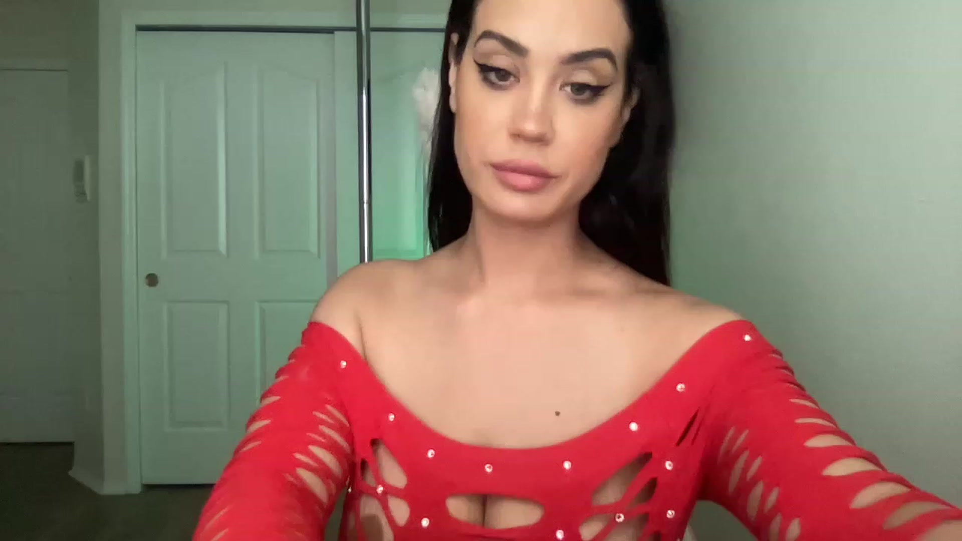 Gallery image thumbnail from NalaFalon's myfreecams stream on, 05/25/2023, 13:34 image 5 of 20