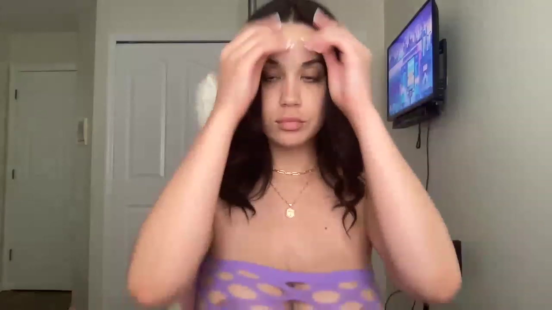 Gallery image thumbnail from NalaFalon's myfreecams stream on, 05/26/2023, 17:14 image 10 of 20