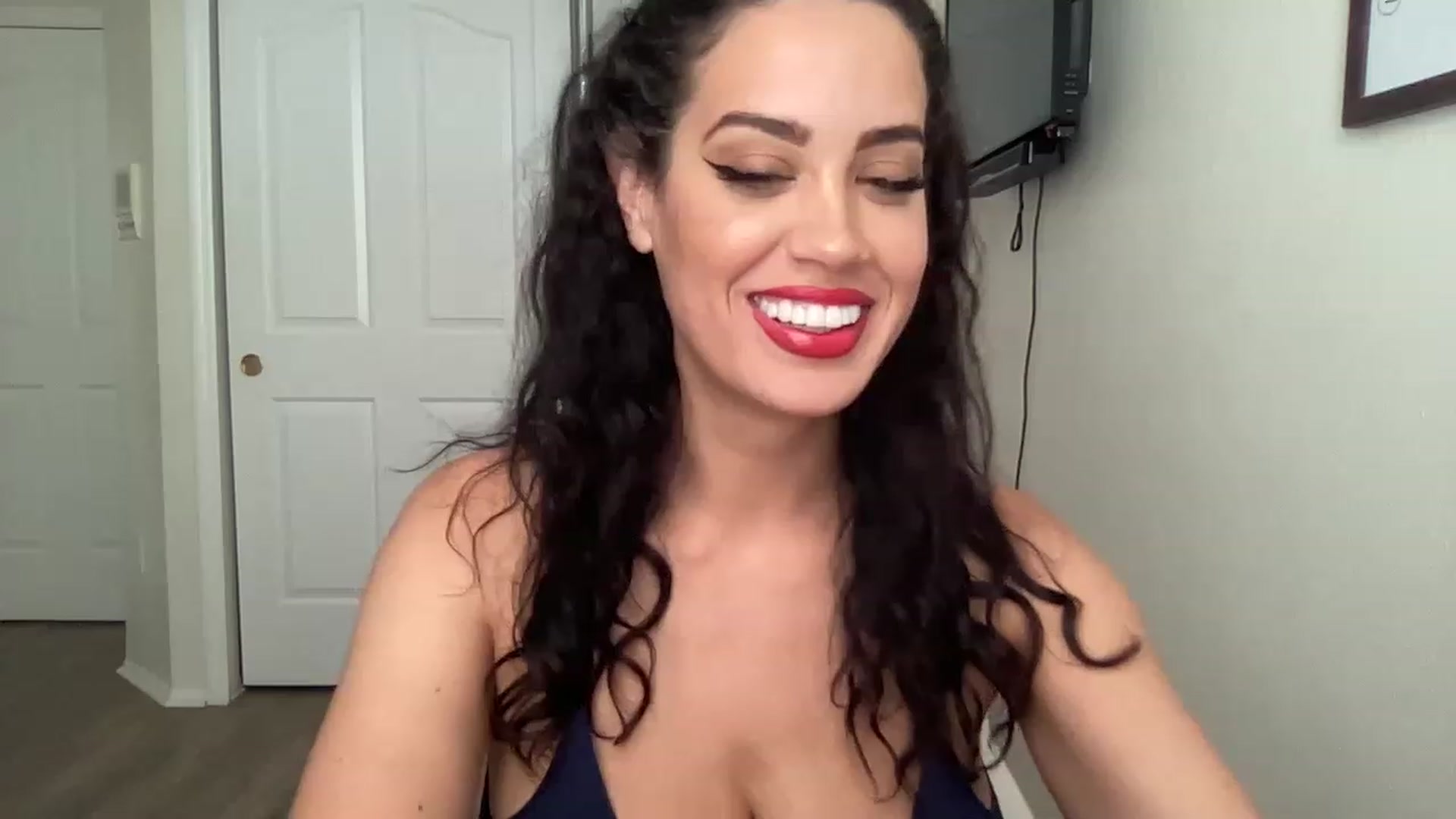 Gallery image thumbnail from NalaFalon's myfreecams stream on, 06/05/2023, 17:44 image 18 of 20