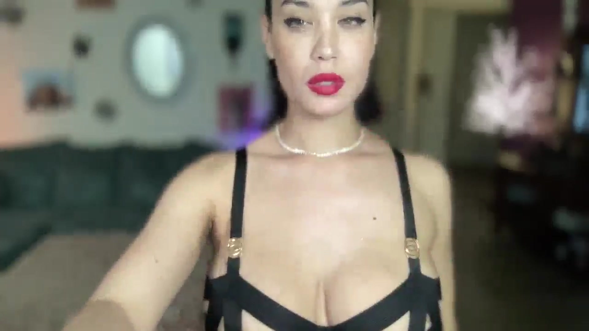 Gallery image thumbnail from NalaFalon's myfreecams stream on, 12/05/2025, 24:44 image 10 of 20