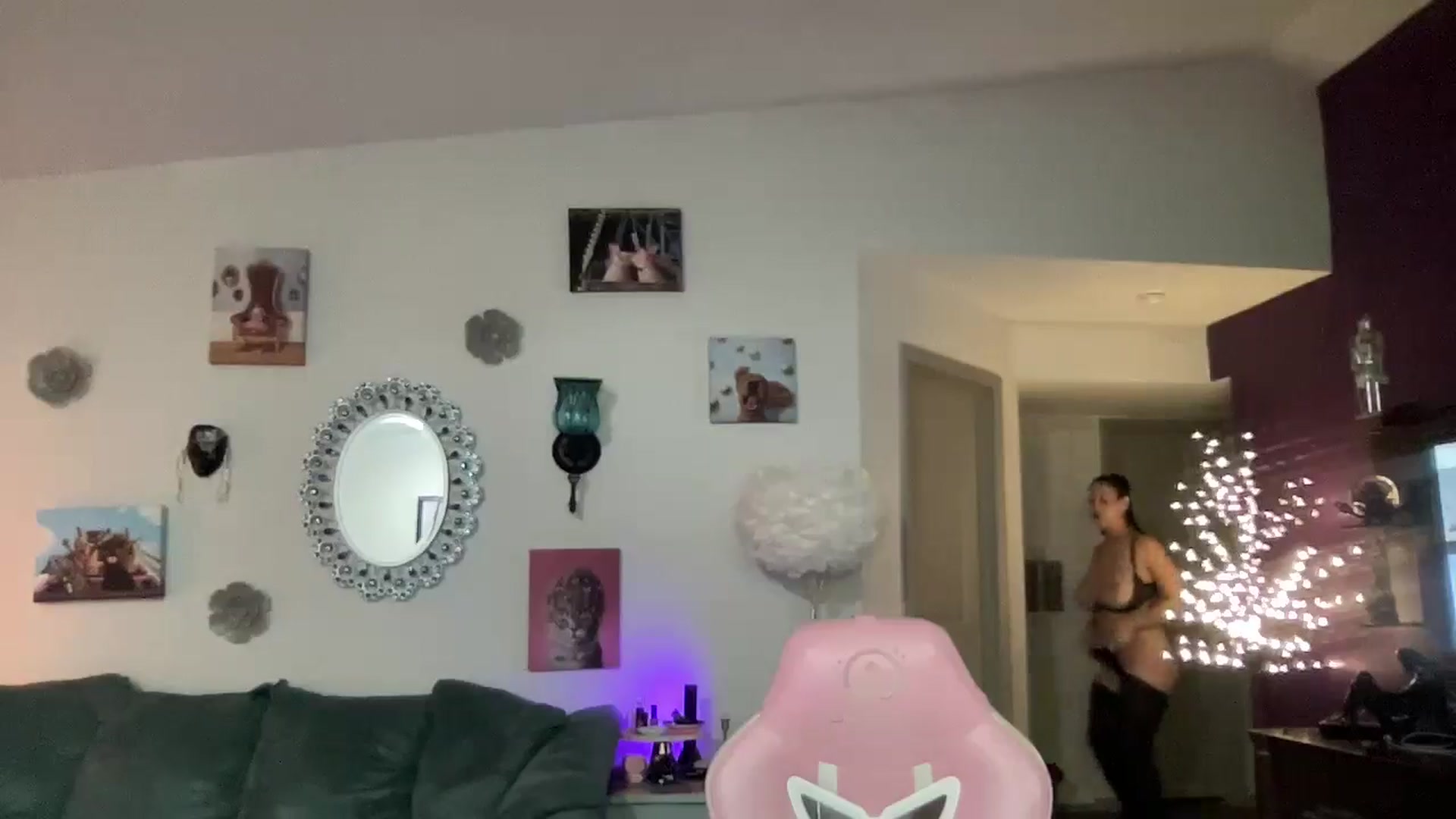Gallery image thumbnail from NalaFalon's myfreecams stream on, 12/05/2025, 21:18 image 12 of 20