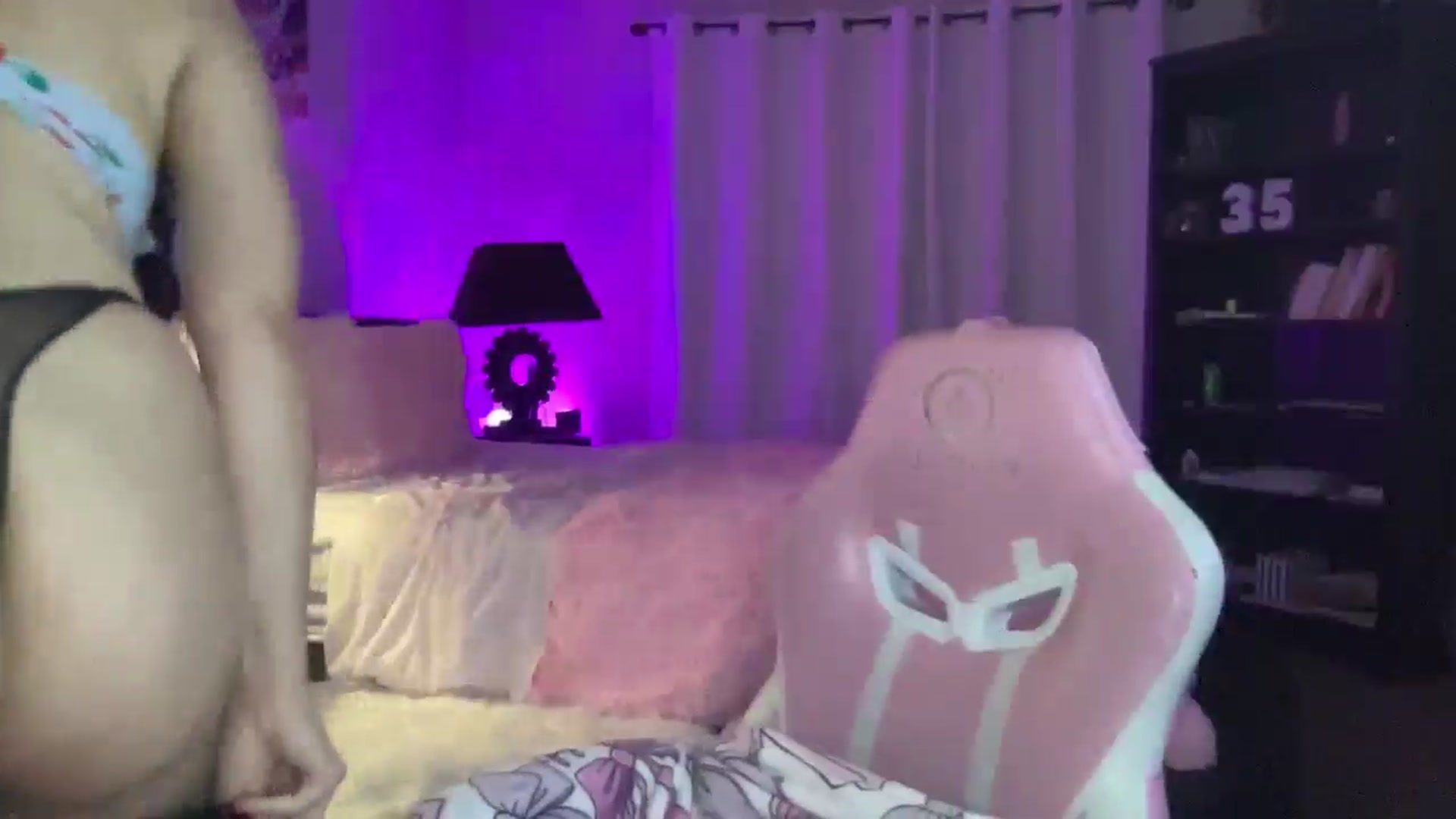 Gallery image thumbnail from NalaFalon's myfreecams stream on, 01/06/2026, 07:27 image 4 of 20