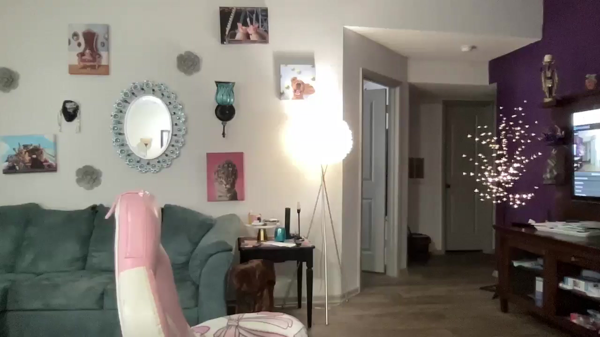 Gallery image thumbnail from NalaFalon's myfreecams stream on, 04/26/2026, 16:20 image 2 of 20