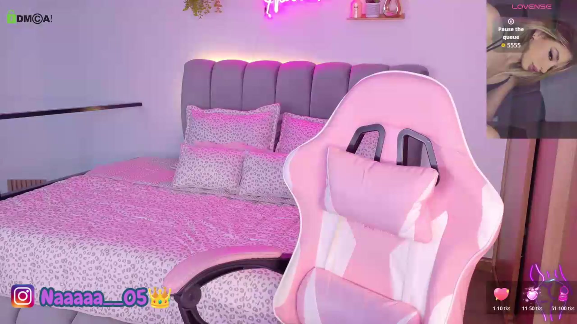 Gallery image thumbnail from Nallah_'s myfreecams stream on, 06/06/2026, 15:01 image 14 of 20