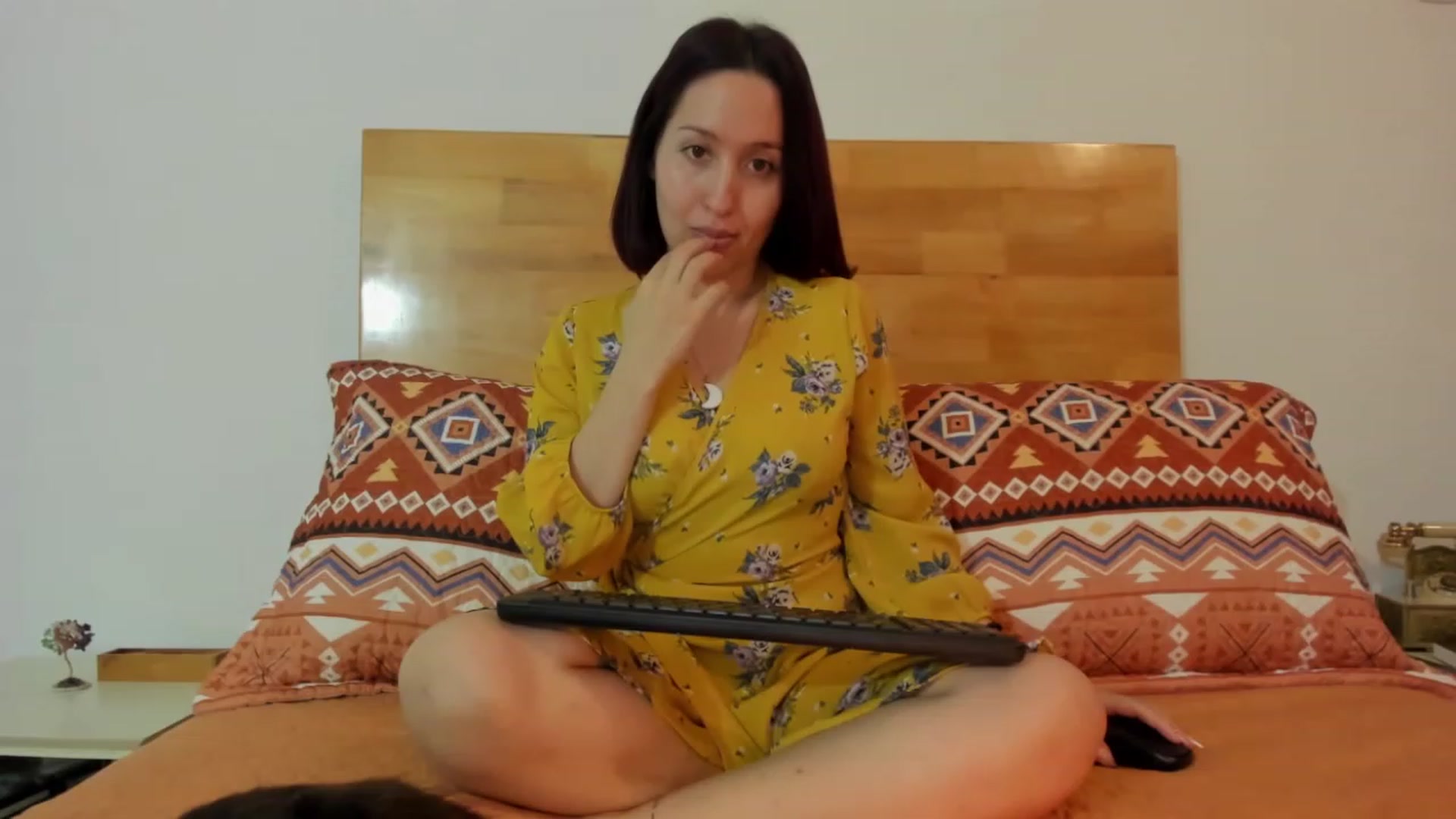 Gallery image thumbnail from Nameless_soul's myfreecams stream on, 05/15/2023, 23:51 image 17 of 20