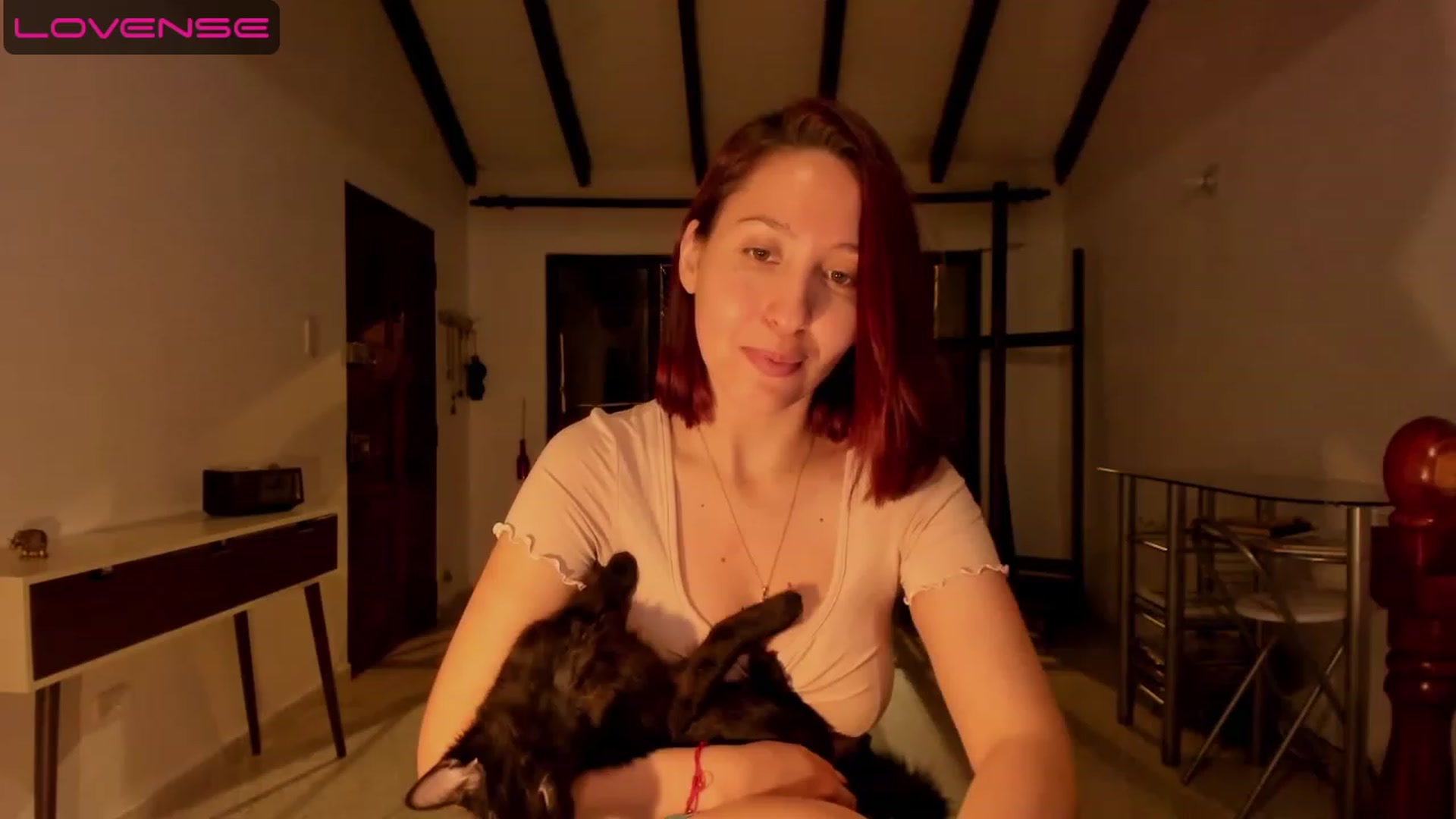 Gallery image thumbnail from Nameless_soul's myfreecams stream on, 06/01/2023, 03:53 image 17 of 20