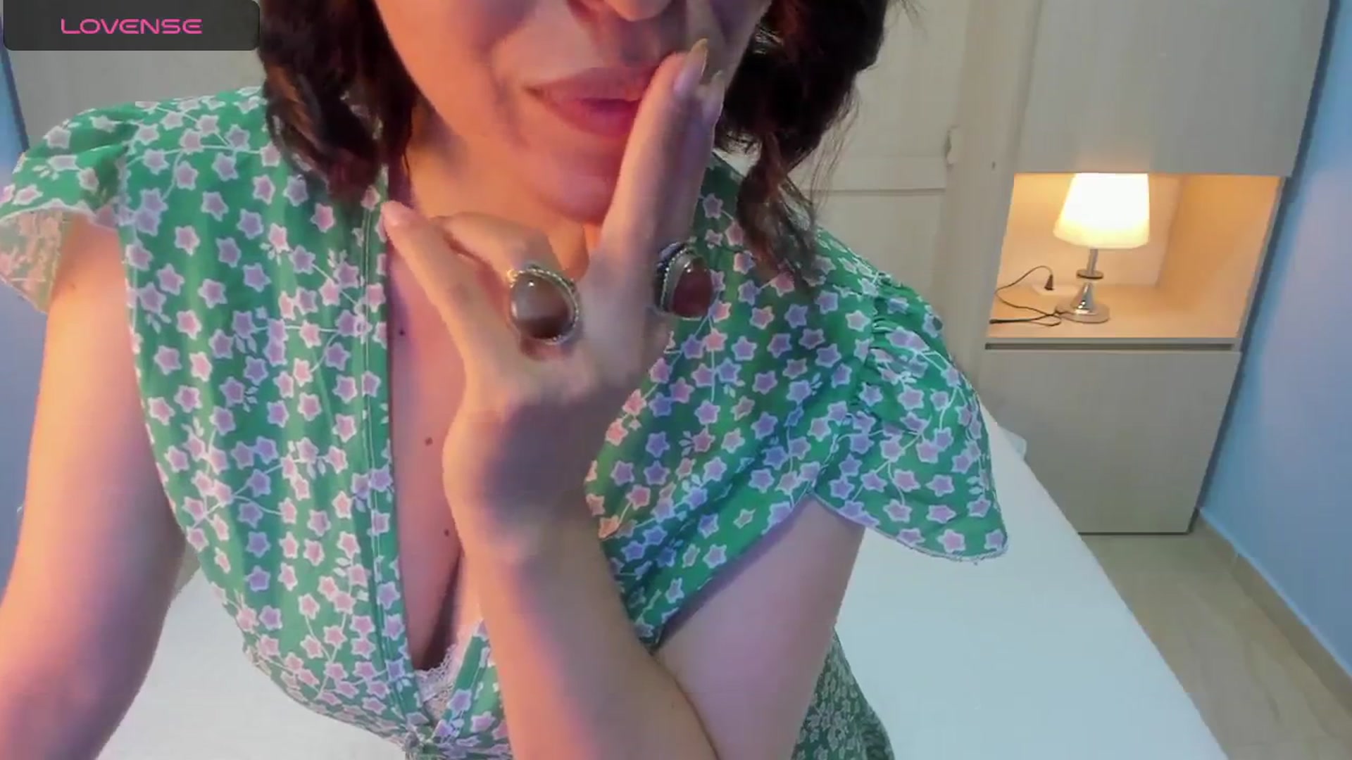 Gallery image thumbnail from Nameless_soul's myfreecams stream on, 06/24/2024, 16:32 image 9 of 20