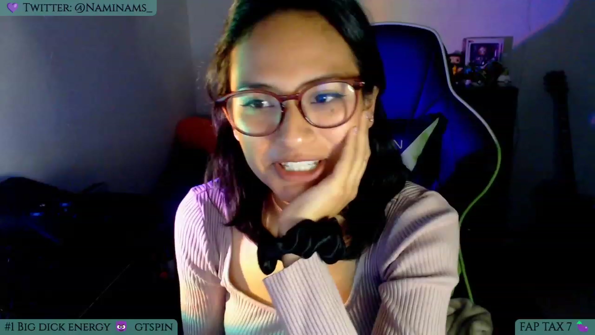 Gallery image thumbnail from NamiSinner's myfreecams stream on, 12/08/2022, 24:30 image 18 of 20