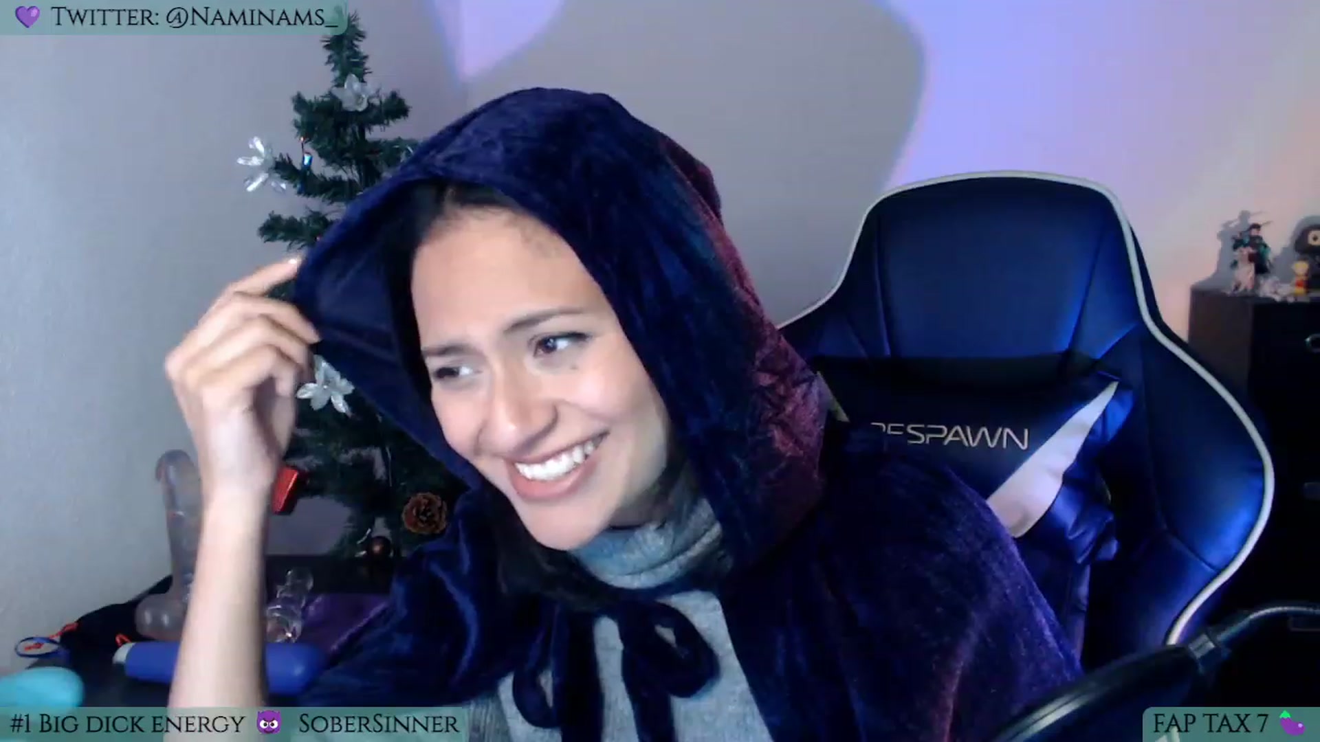 Gallery image thumbnail from NamiSinner's myfreecams stream on, 12/29/2022, 24:01 image 17 of 20