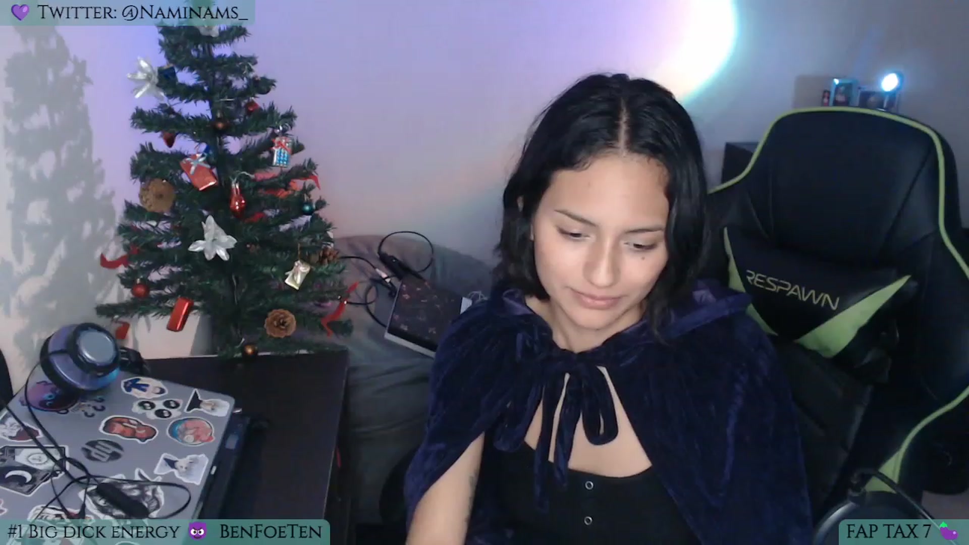 Gallery image thumbnail from NamiSinner's myfreecams stream on, 12/31/2022, 17:17 image 16 of 20