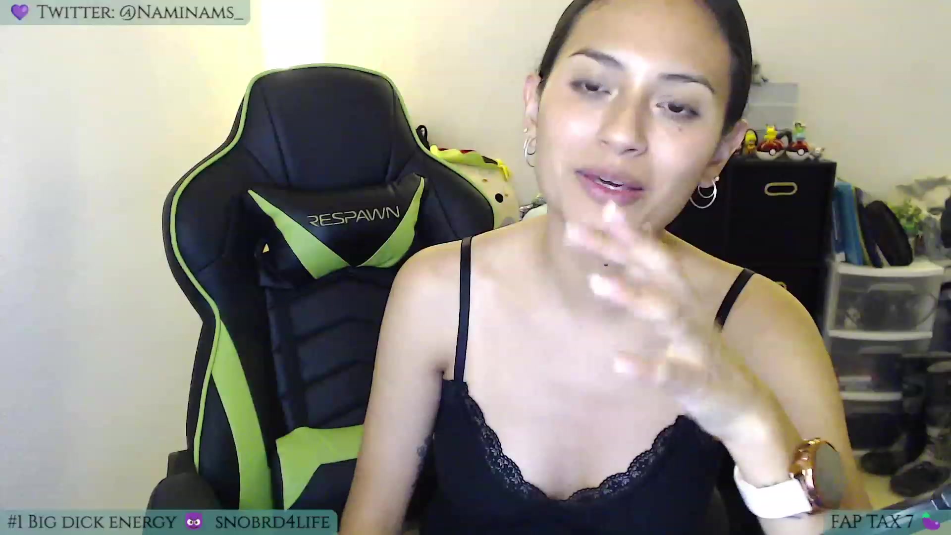 Gallery image thumbnail from NamiSinner's myfreecams stream on, 03/16/2023, 24:02 image 16 of 20