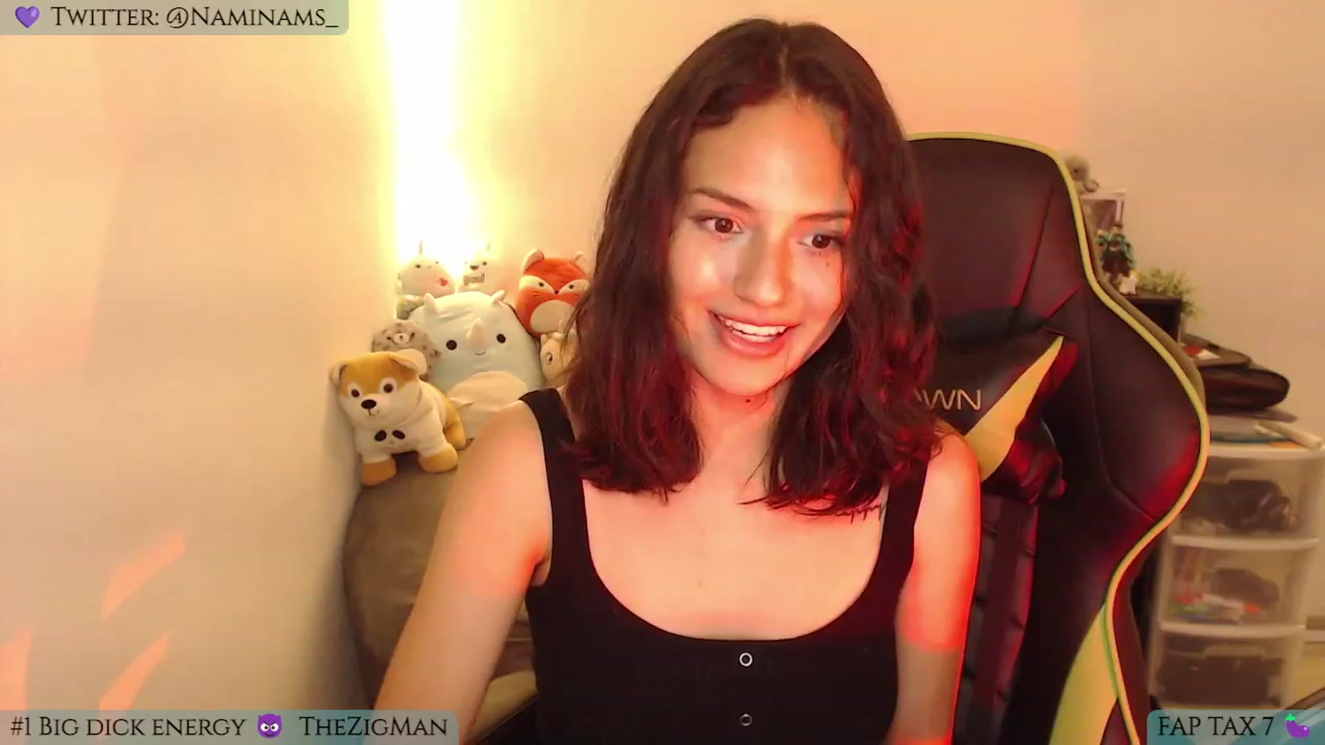 Gallery image thumbnail from NamiSinner's myfreecams stream on, 05/18/2023, 24:10 image 6 of 20