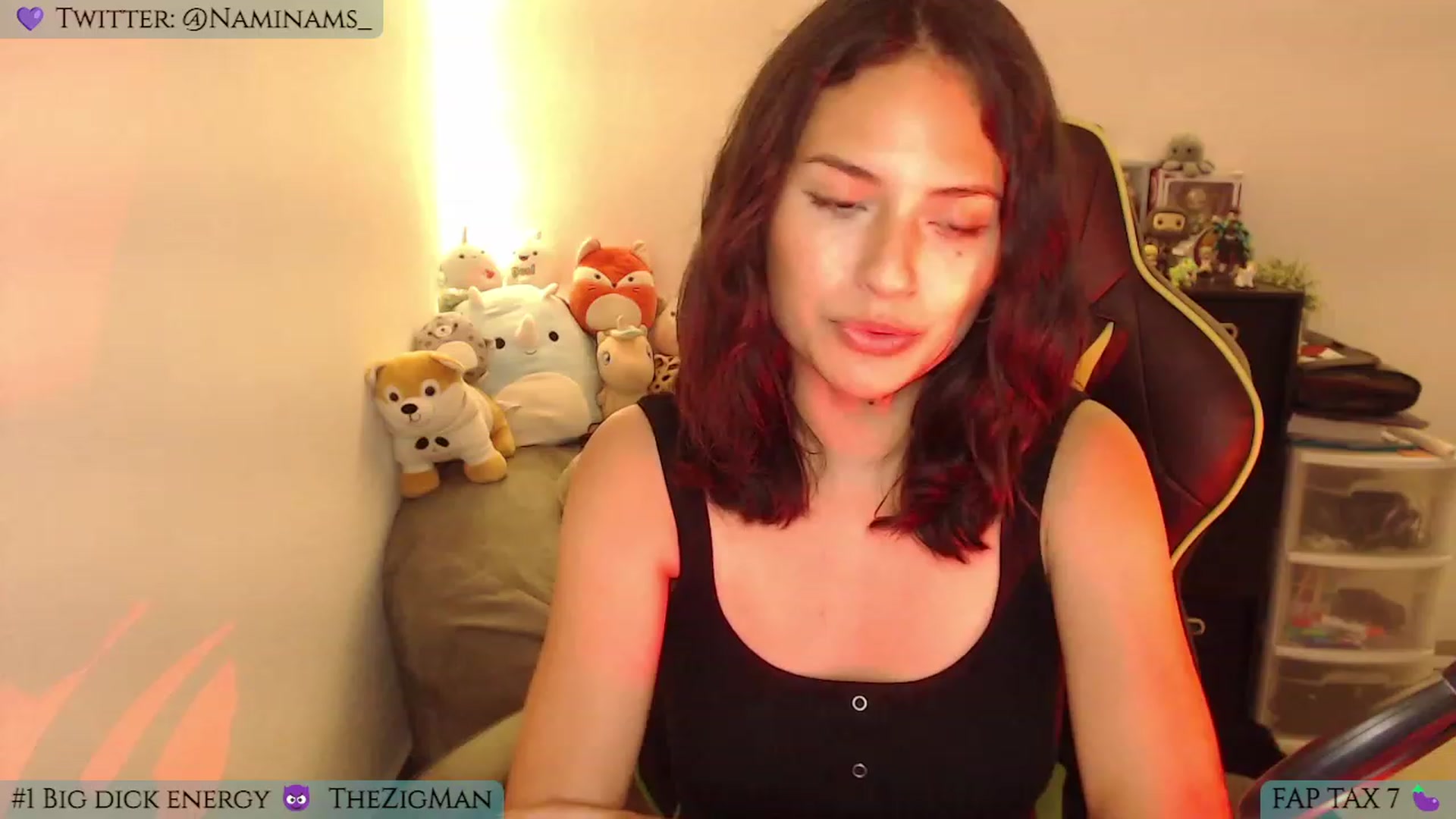 Gallery image thumbnail from NamiSinner's myfreecams stream on, 05/18/2023, 24:10 image 18 of 20