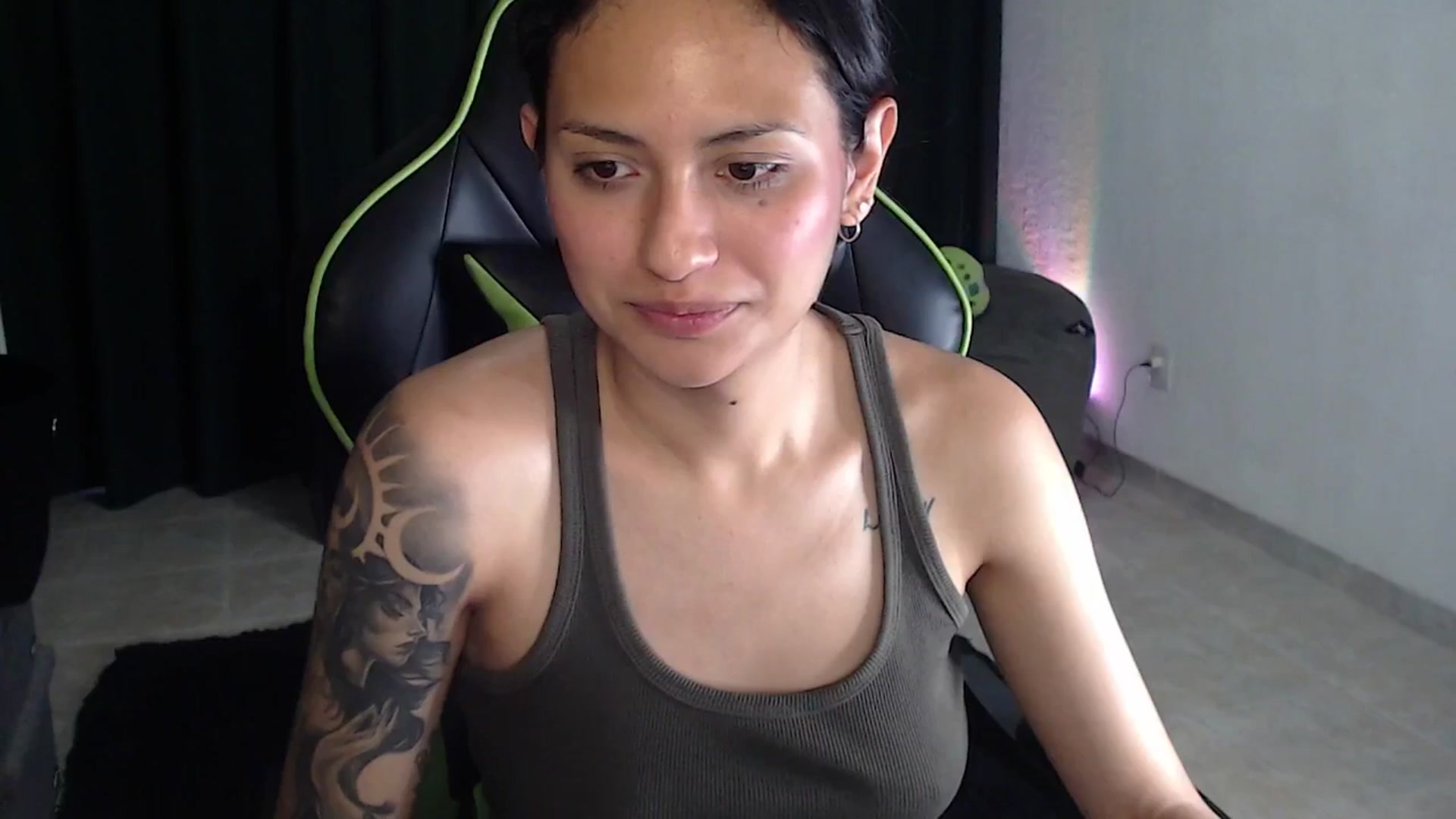 Gallery image thumbnail from NamiSinner's myfreecams stream on, 03/10/2026, 22:53 image 15 of 20
