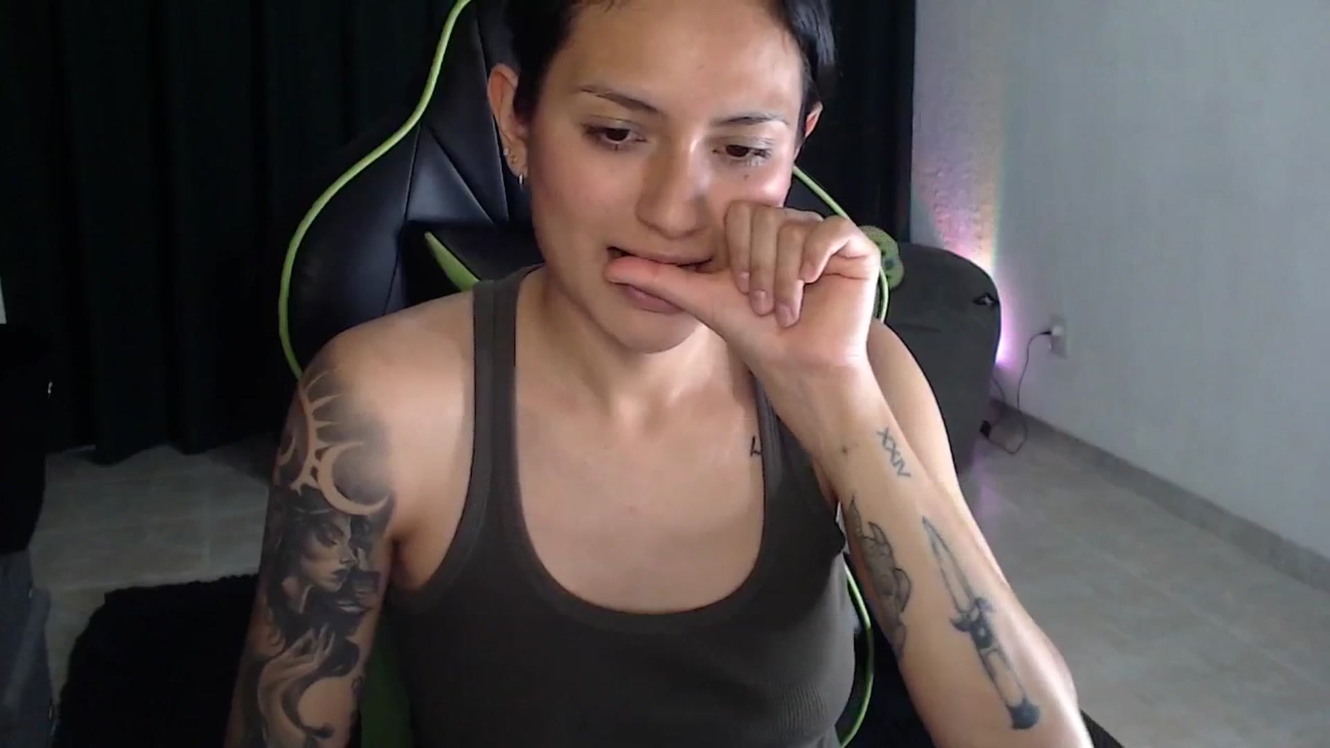 Gallery image thumbnail from NamiSinner's myfreecams stream on, 03/10/2026, 22:53 image 16 of 20