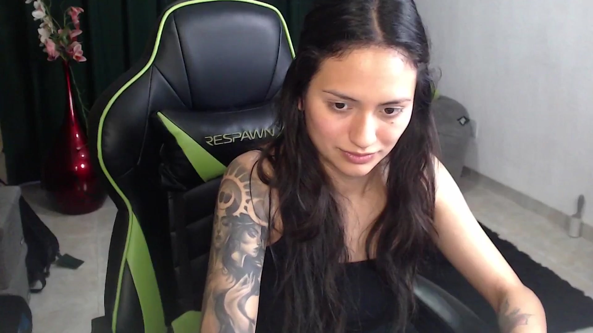 Gallery image thumbnail from NamiSinner's myfreecams stream on, 03/26/2026, 22:38 image 18 of 20