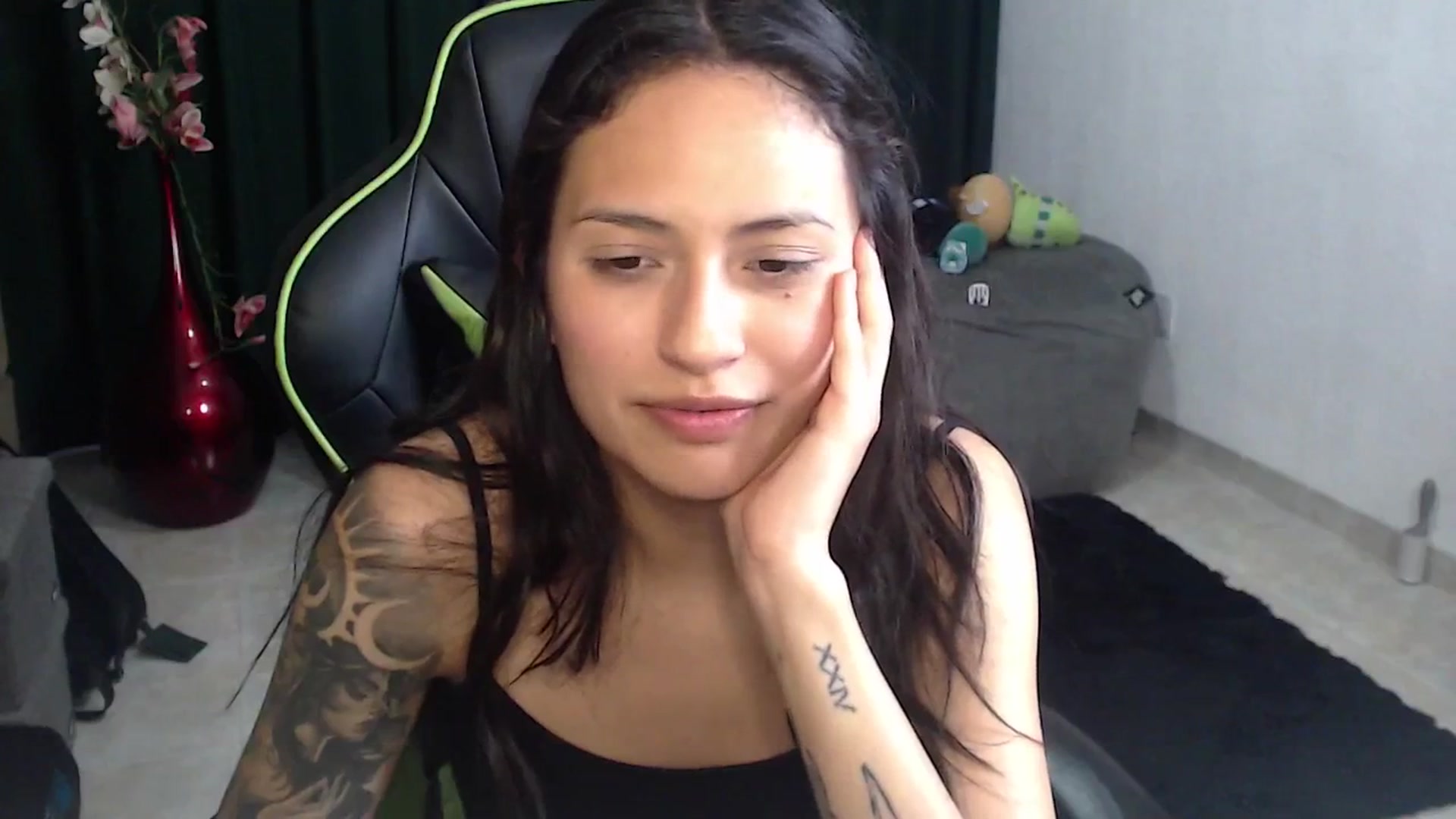 Gallery image thumbnail from NamiSinner's myfreecams stream on, 03/26/2026, 22:38 image 15 of 20