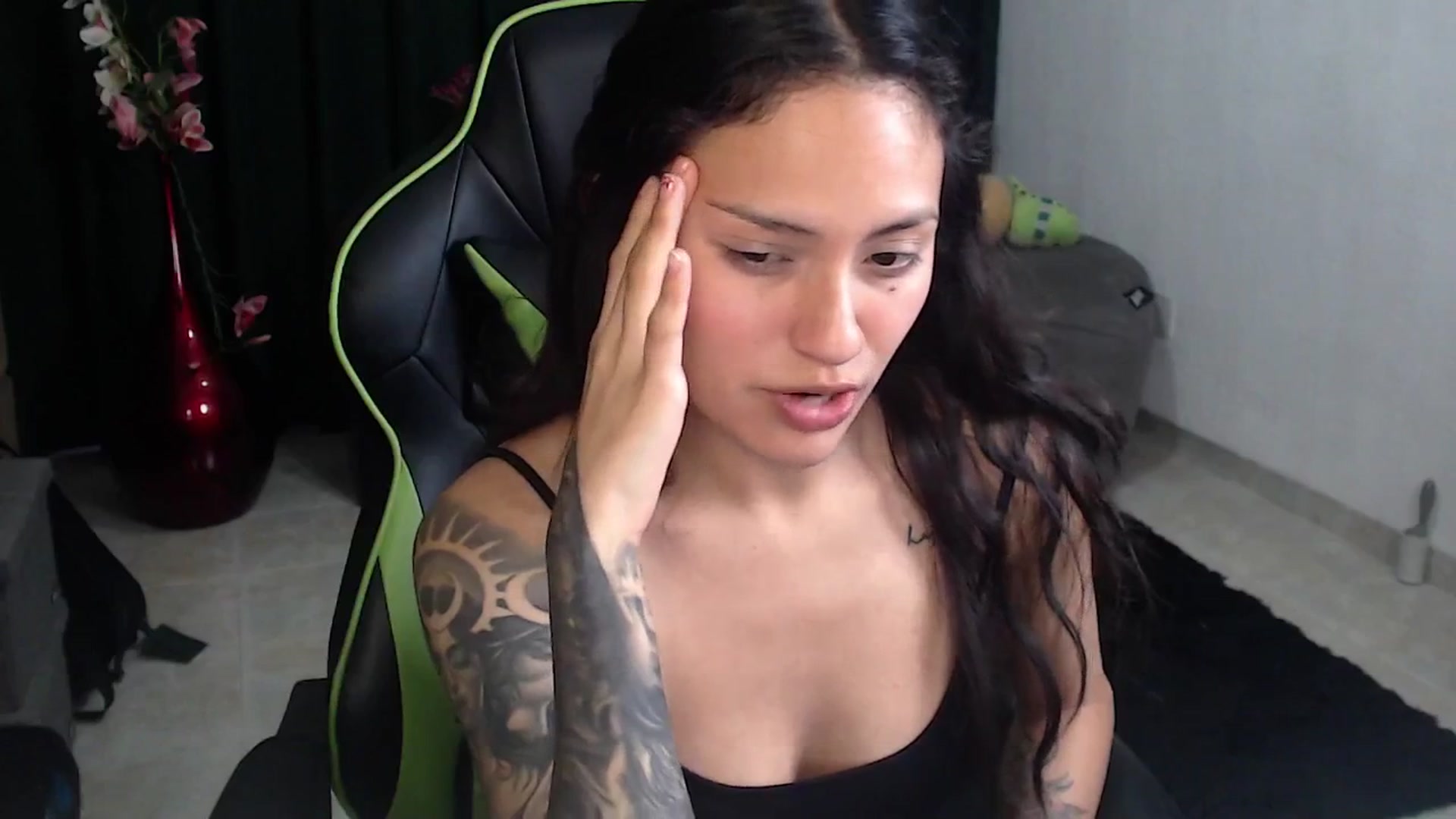 Gallery image thumbnail from NamiSinner's myfreecams stream on, 03/26/2026, 22:38 image 9 of 20