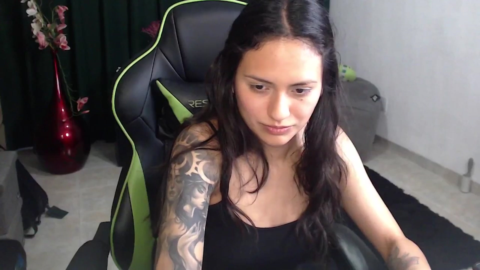 Gallery image thumbnail from NamiSinner's myfreecams stream on, 03/26/2026, 22:38 image 12 of 20